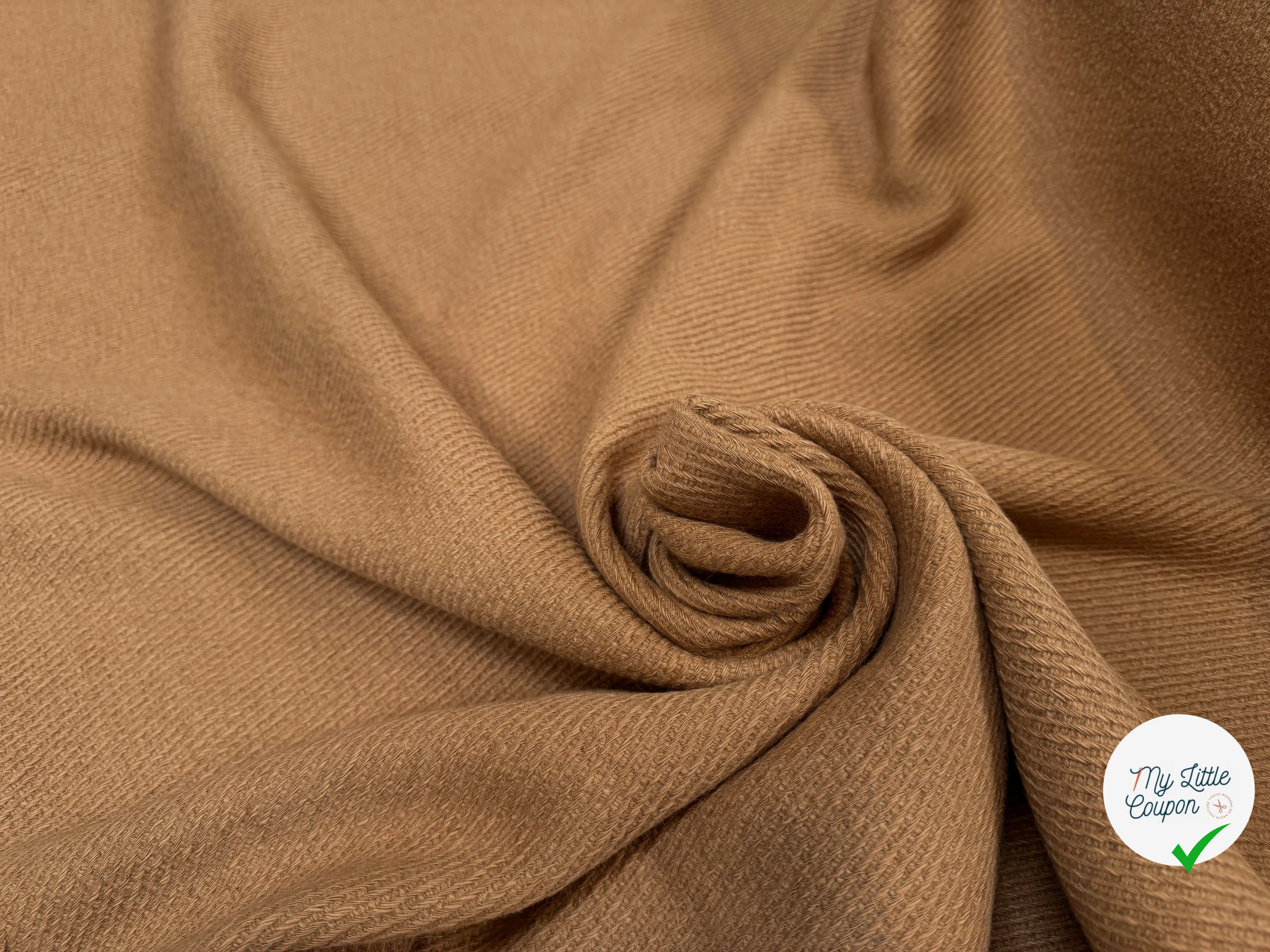 LAINE STRIÉE FAISA VERSUS LINE CAMEL - My Little Coupon