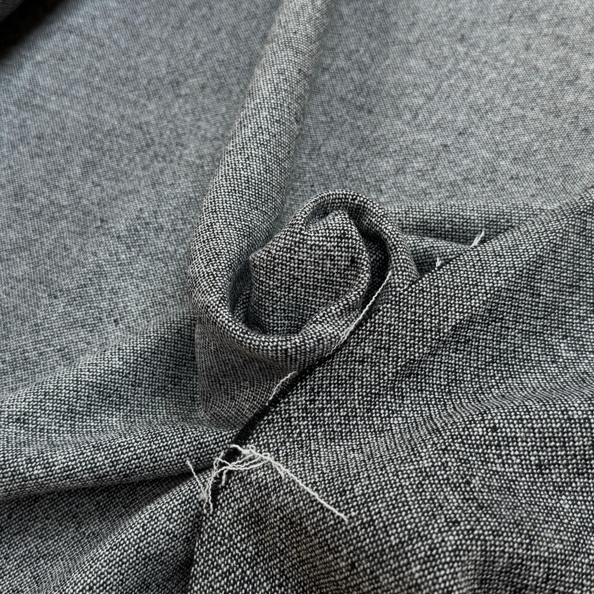 LAINE TRICOTÉE TRÈS BELLE GRIS CHINÉ - My Little Coupon