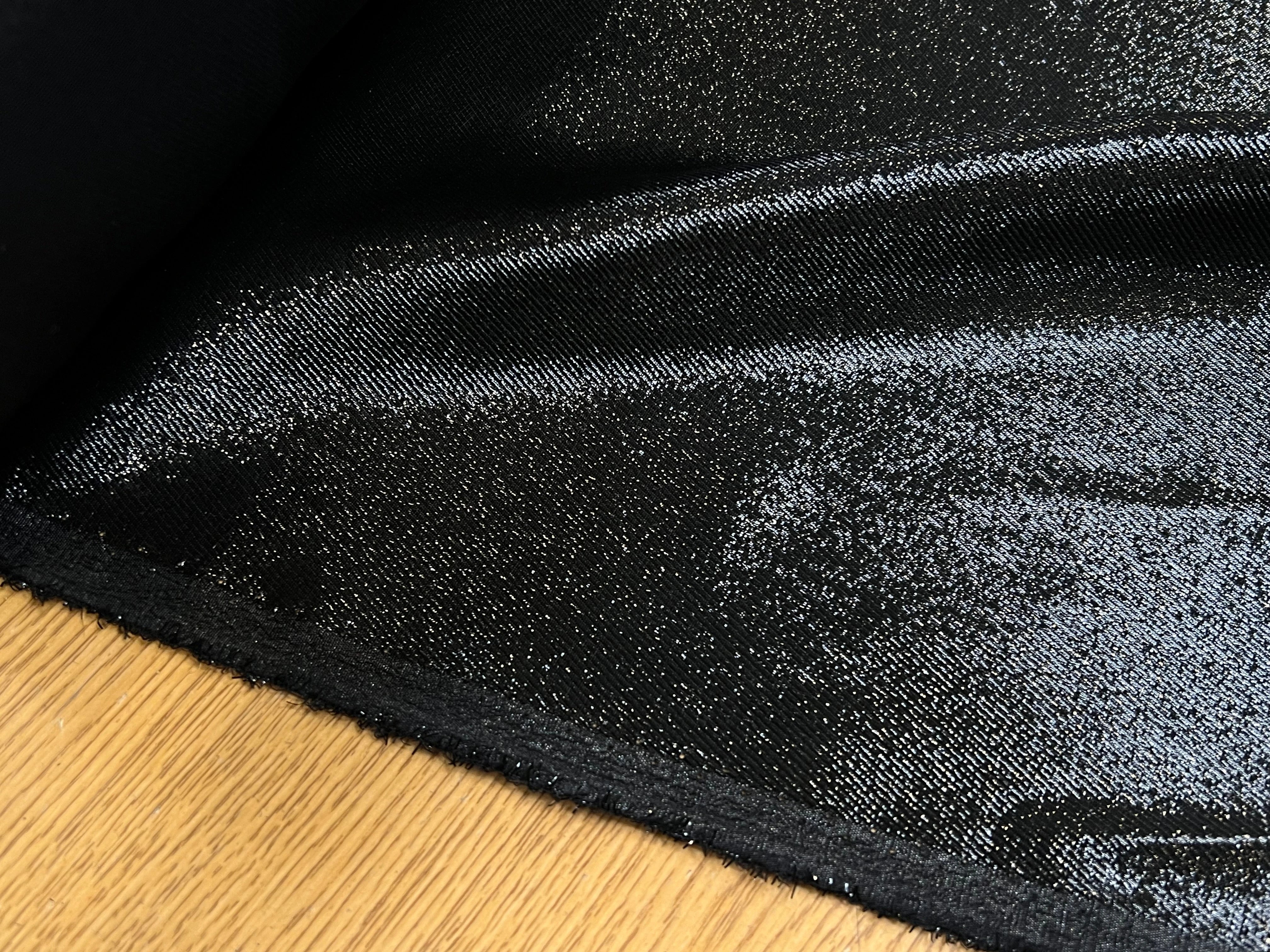 LAMÉ DE SOIE NOIR FLUIDE BRILLANT ARGENTÉ 63% SOIE - My Little Coupon
