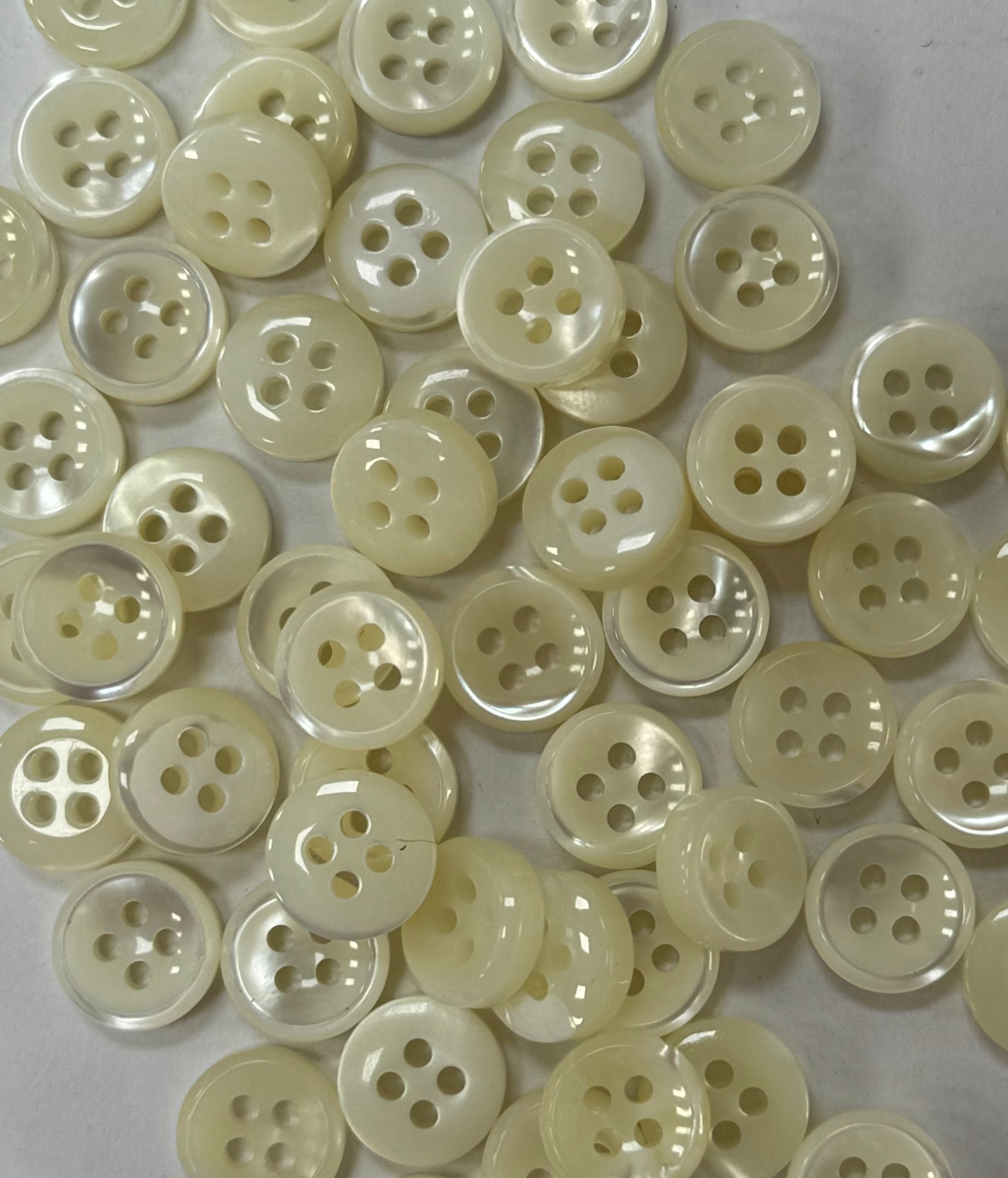 LOT DE 10 BOUTONS NACRE IVOIRE 10MM - My Little Coupon