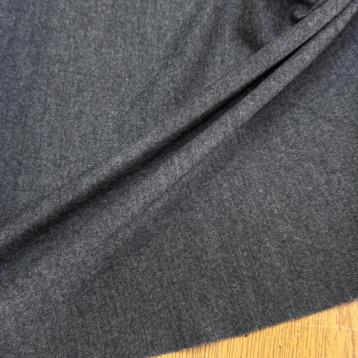 MAILLE DE LAINE EXTENSIBLE LOURDE GRISE BEAU TOUCHER ET BELLE TENUE - My Little Coupon