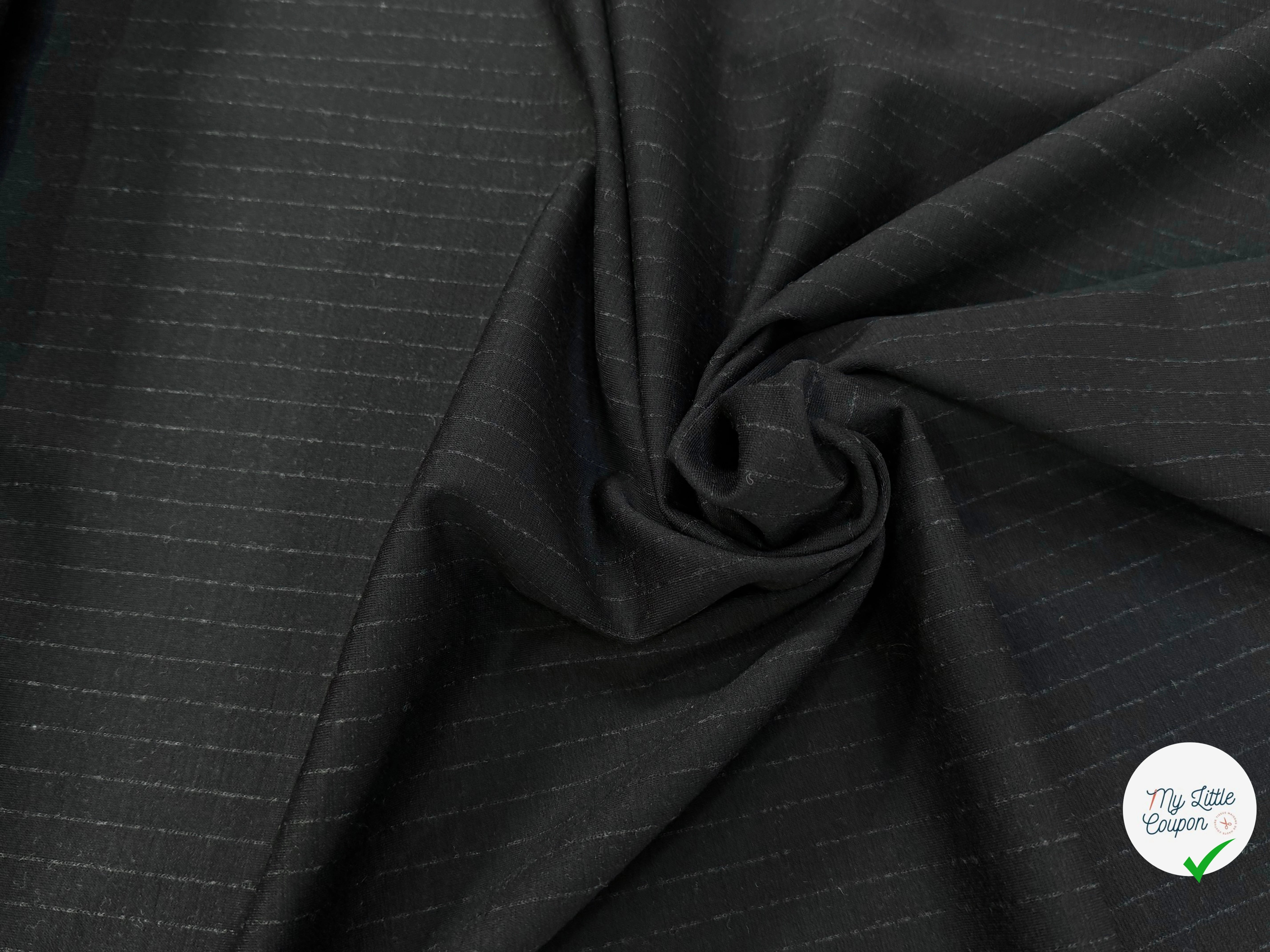 MAILLE DE LAINE ULTRA STRETCH NOIR RAYÉE BELLE TENUE - My Little Coupon
