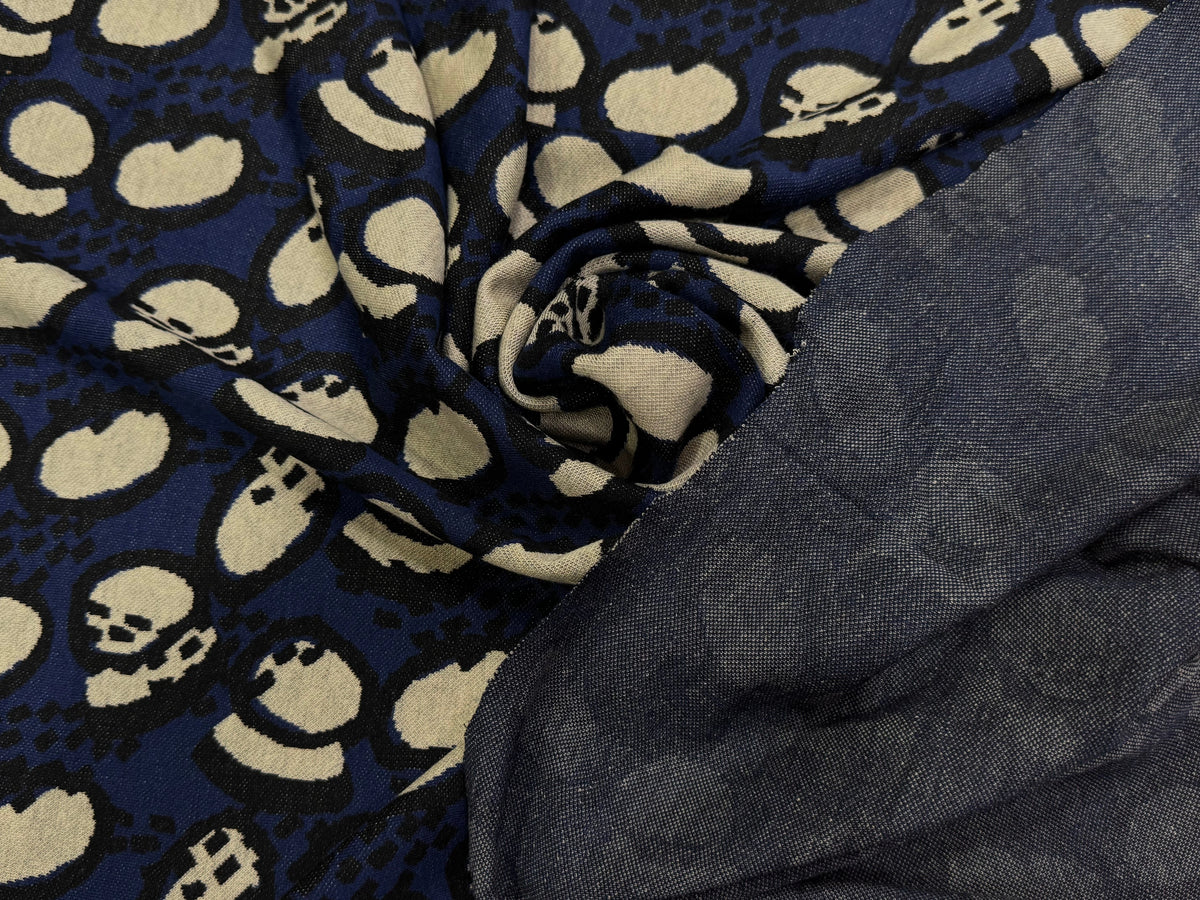 MAILLE JACQUARD ESPRIT MILANO MOTIF ABSTRAIT ÉCRU FOND BLEU MARINE - My Little Coupon