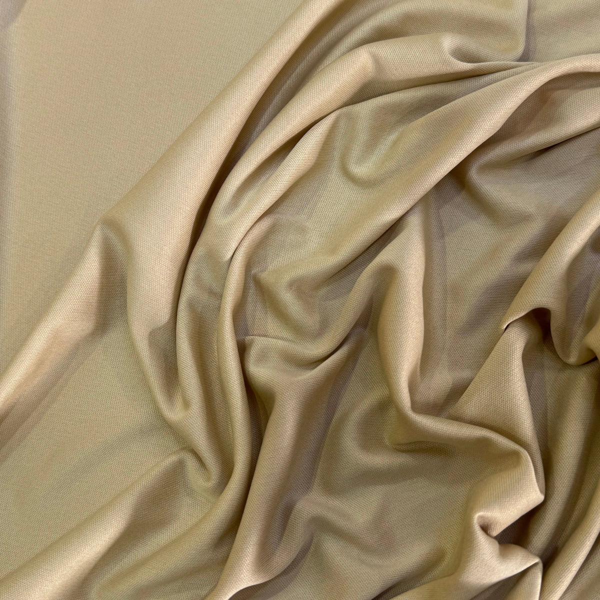 MAILLE LÉGÈRE BEIGE TAUPE 100% POLYAMIDE TOUCHER AGRÉABLE - My Little Coupon