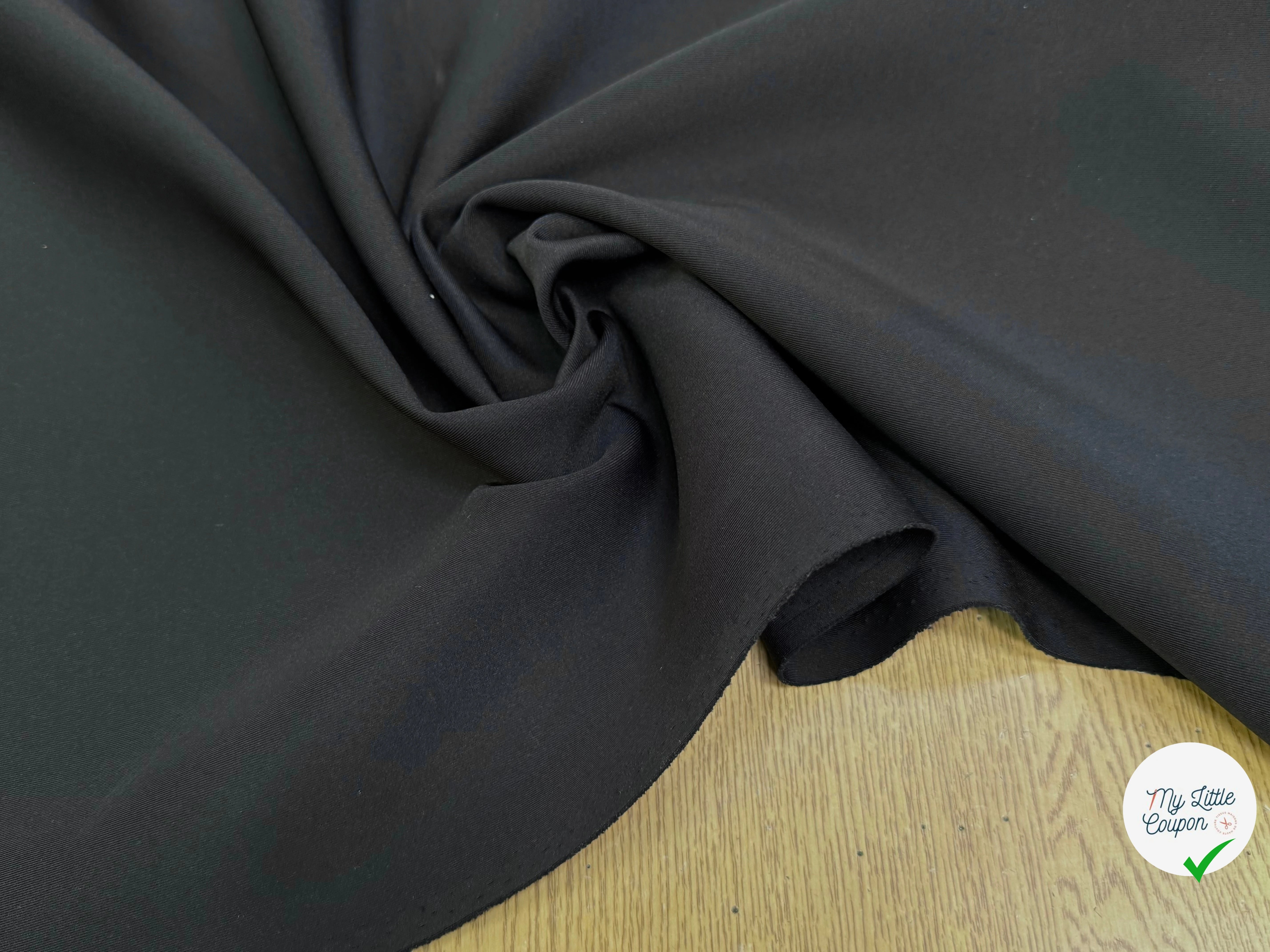 MAILLE LOURDE ASPECT PEACHSKIN NOIR ULTRA STRETCH 22% POLYAMIDE - My Little Coupon
