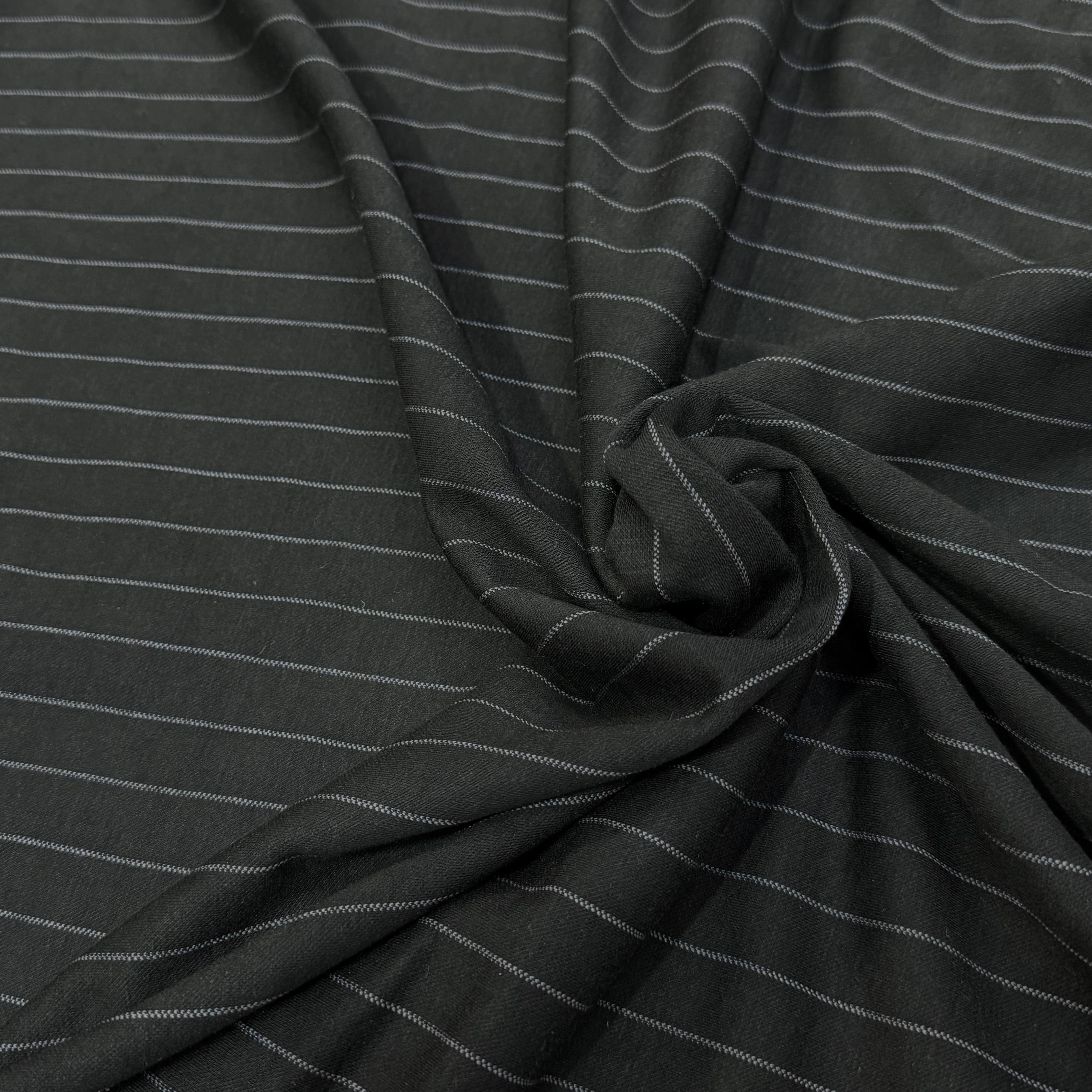 MAILLE LOURDE BELLE TENUE NOIR RAYURES - My Little Coupon