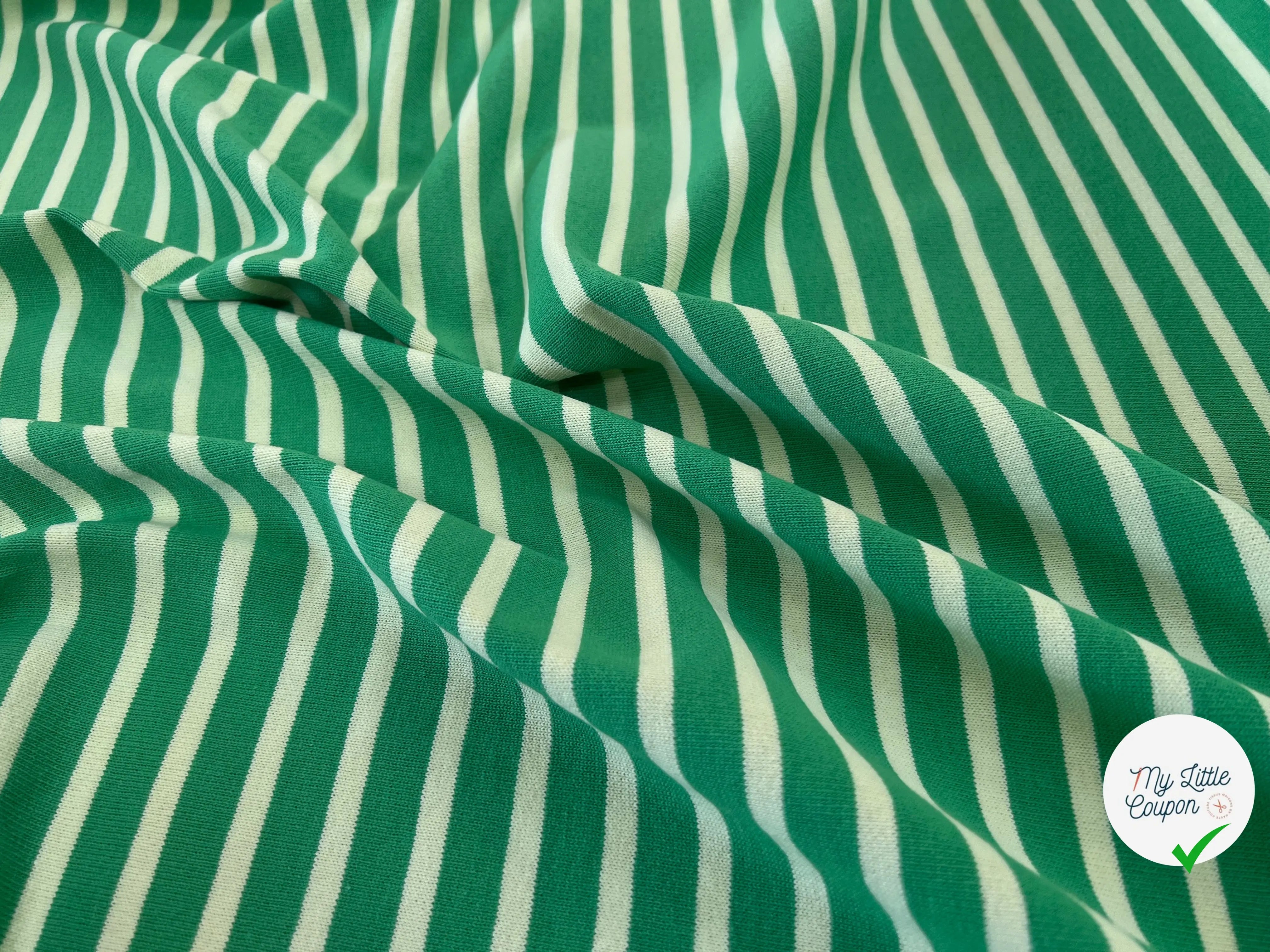 MAILLE LOURDE RAYURES CREME FOND VERT - My Little Coupon