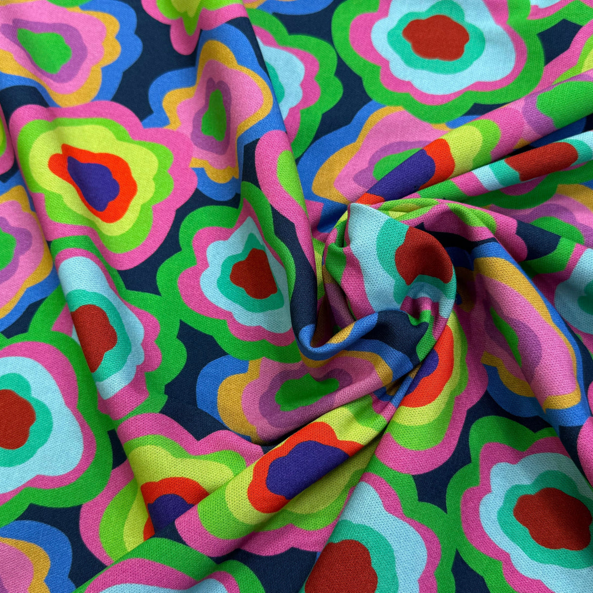 MAILLE VISCOSE STRETCH IMPRIMÉ FLEURS PSYCHÉDÉLIQUES MISTERY FLOWER POWER - My Little Coupon
