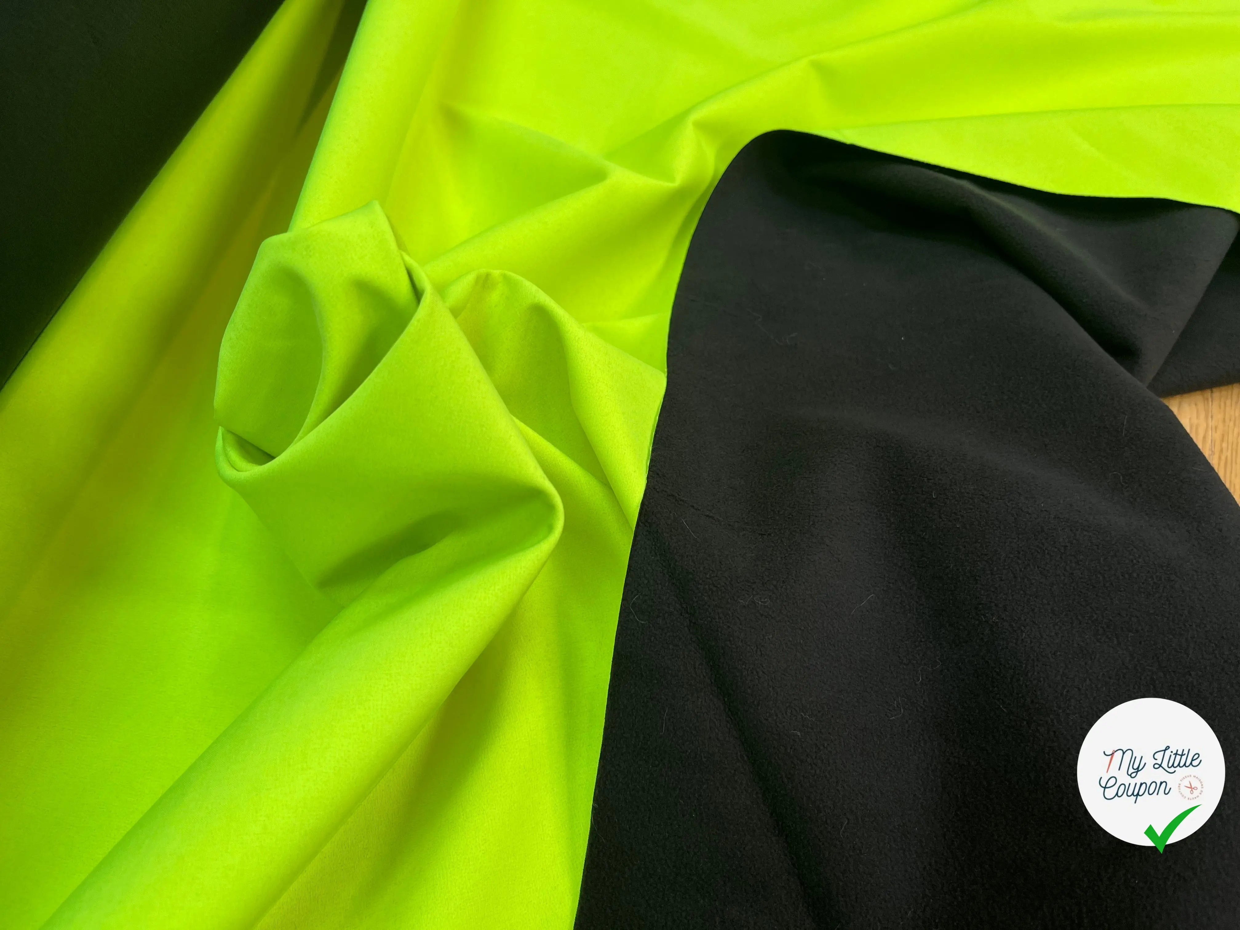 MICROPOLAIRE CONTRECOLLÉ OEKOTEX KC JAUNE FLUO/NOIR - My Little Coupon