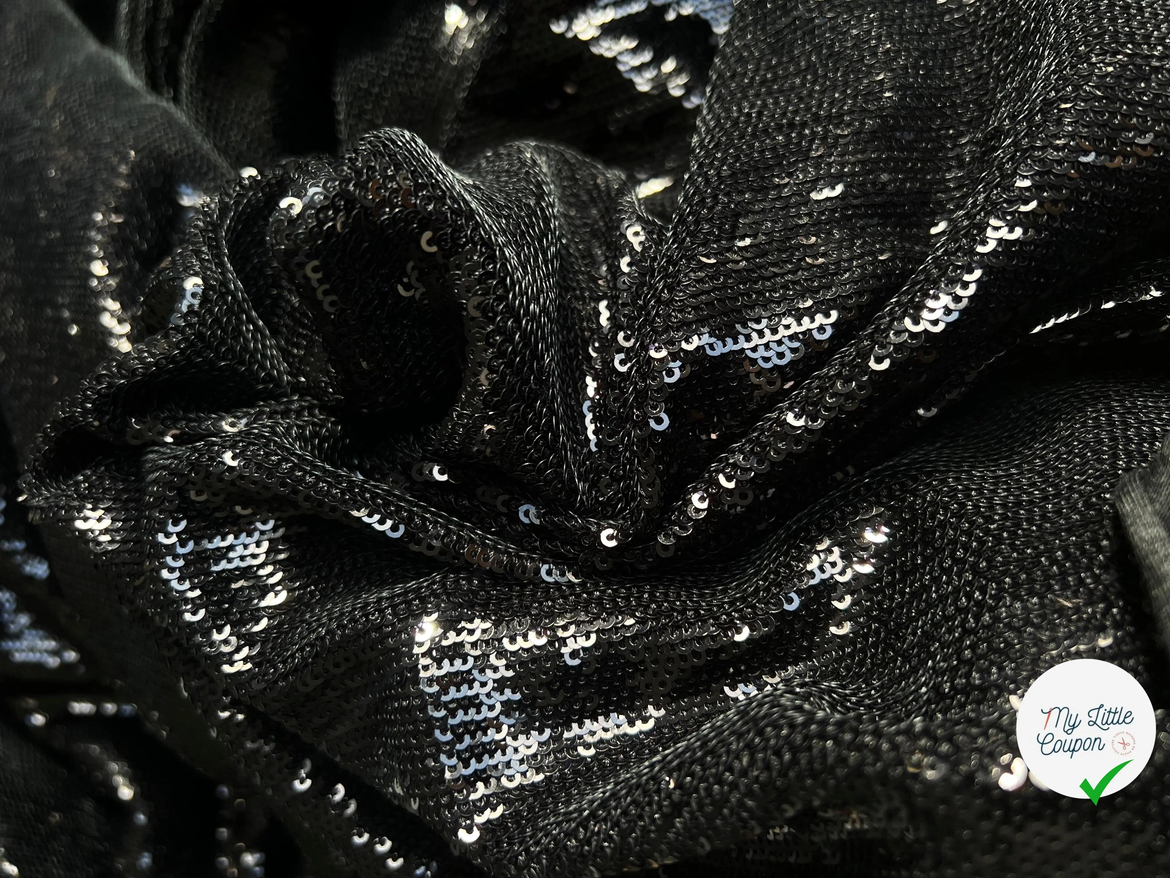 MINI SEQUIN NOIR STRUCTURE DENSE - coupon de 2 mĂštres 50 - My Little Coupon - tissu - coudre