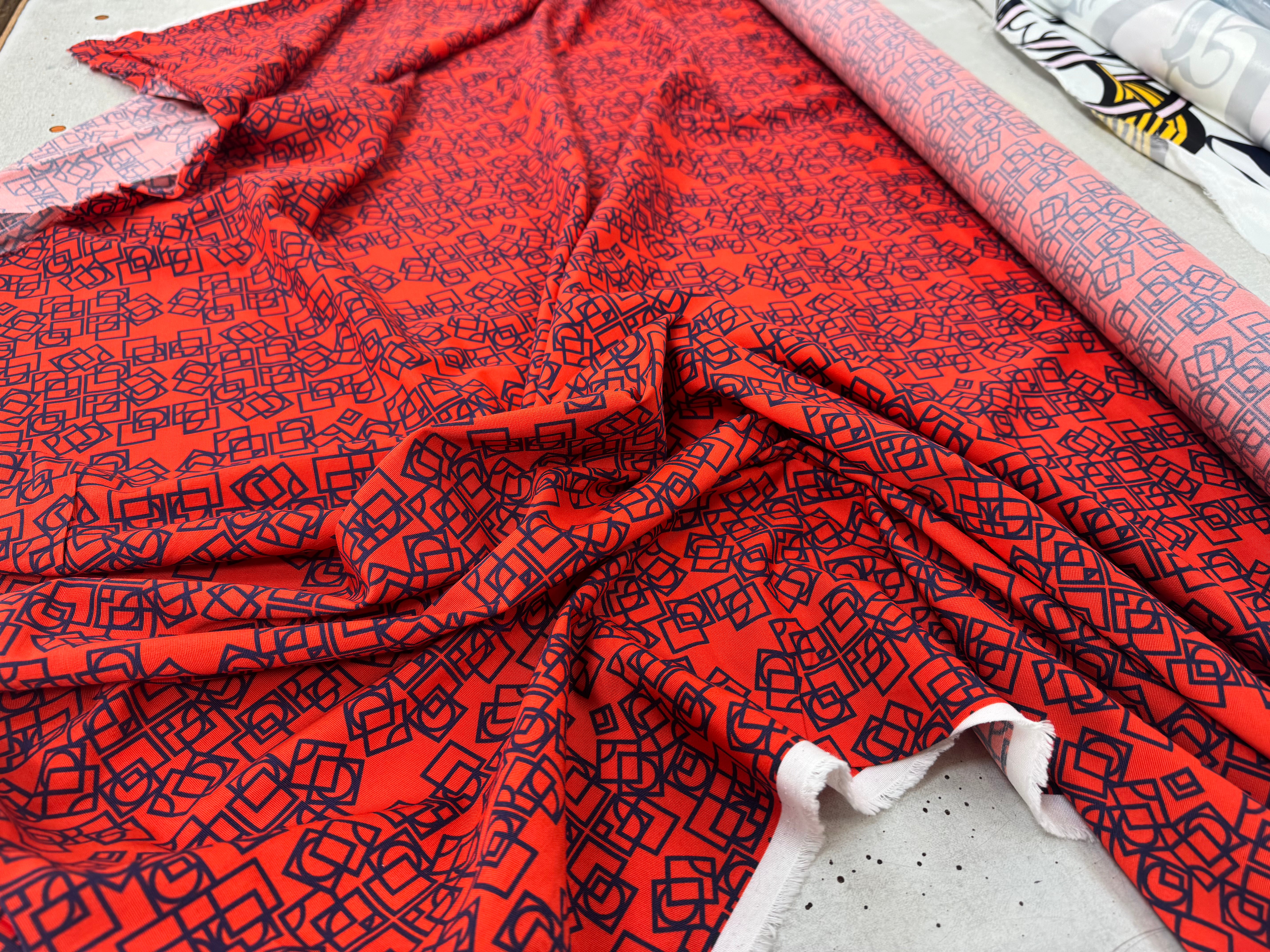 OTTOMAN STRETCH VISCOSE COTON IMRIMÉ GÉOMÉTRIQUE ORANGE - My Little Coupon