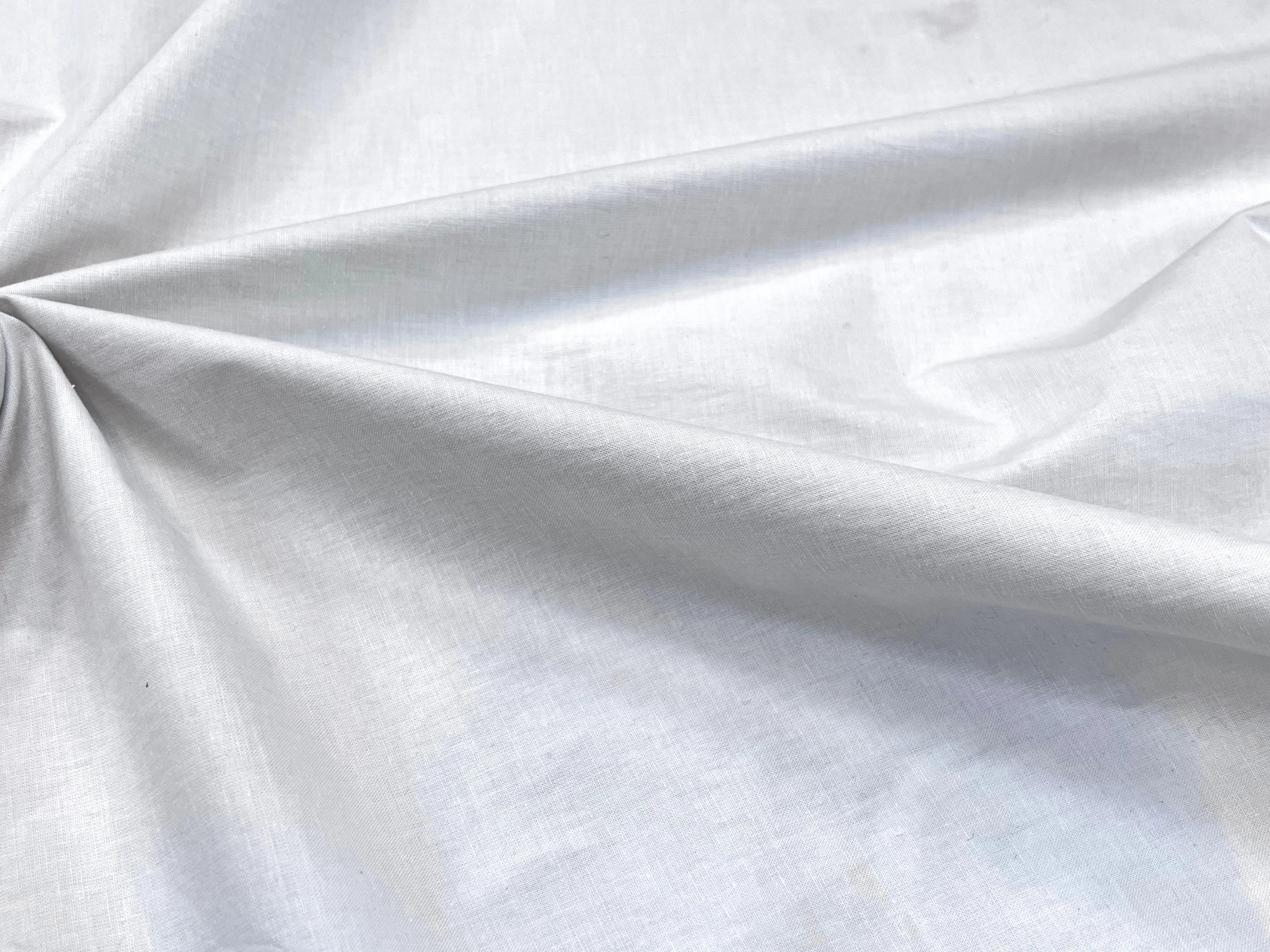 PERCALE DE COTON CHINTZÉ VILNIUS UNE FACE VANILLE ET L'AUTRE BLANC LÉGÈREMENT CASSÉ - My Little Coupon