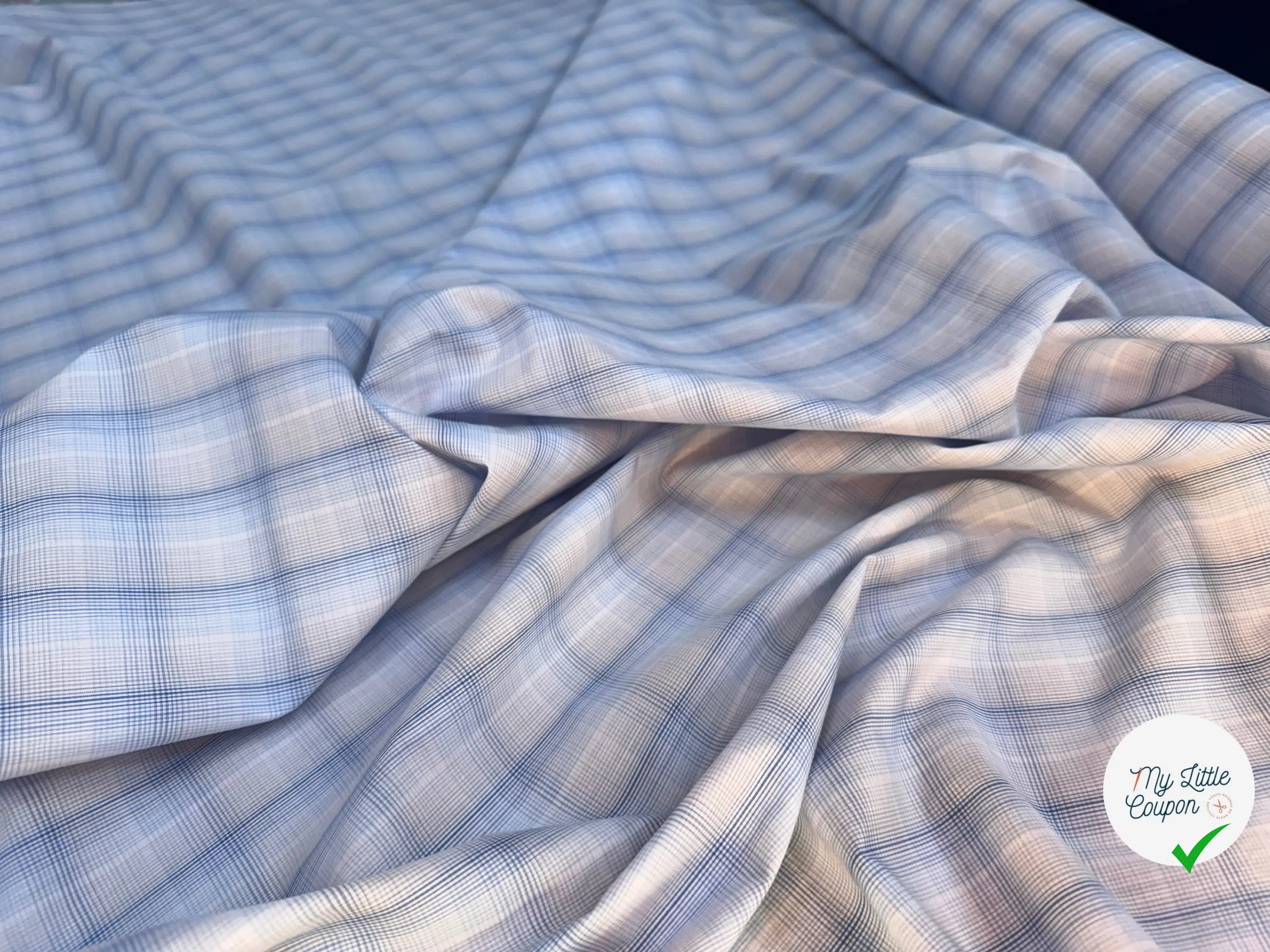 POPELINE COTON CARREAUX FOND BLANC BLEU - My Little Coupon