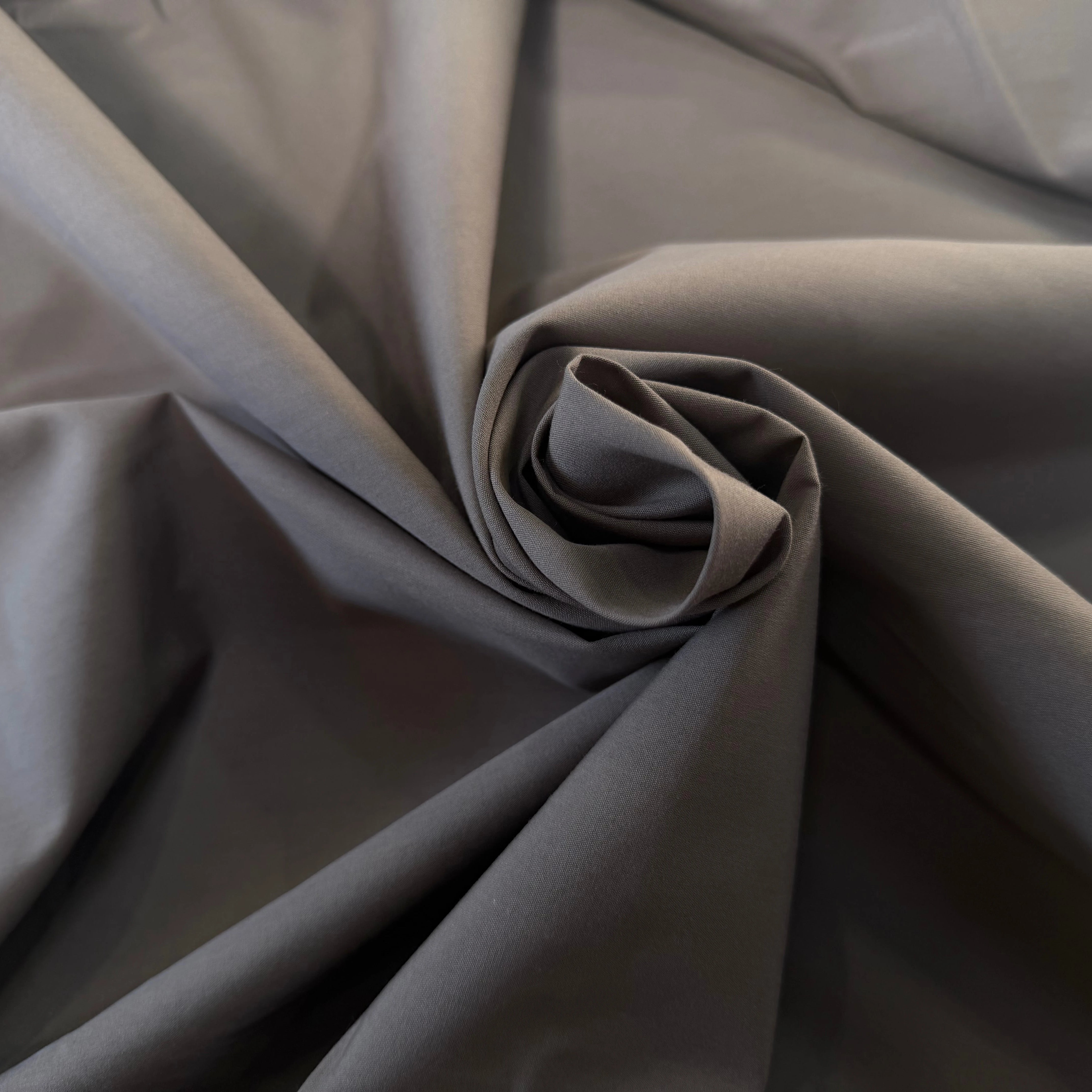 POPELINE COTON TAUPE LAIZE 150 - My Little Coupon