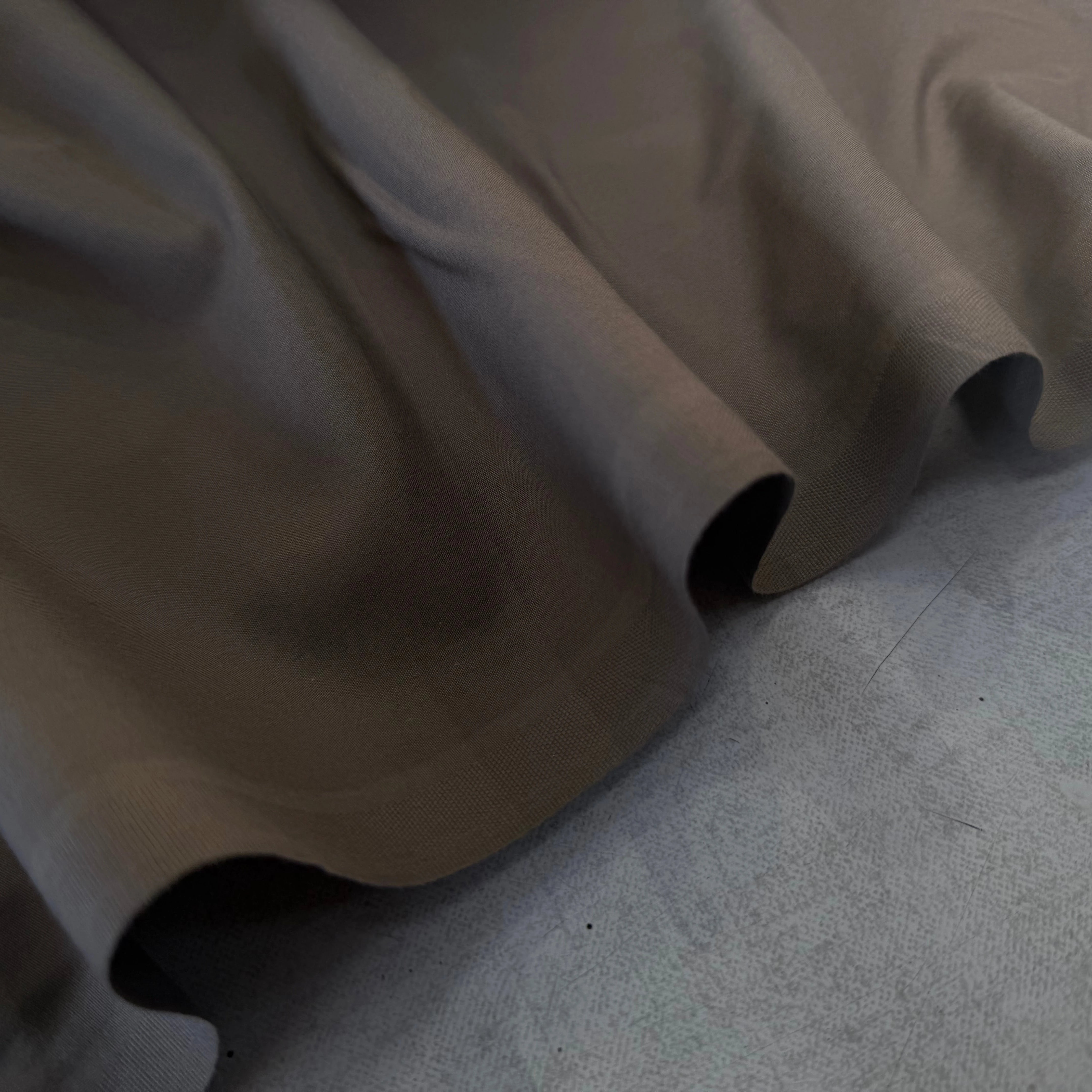POPELINE COTON TAUPE LAIZE 150 - My Little Coupon