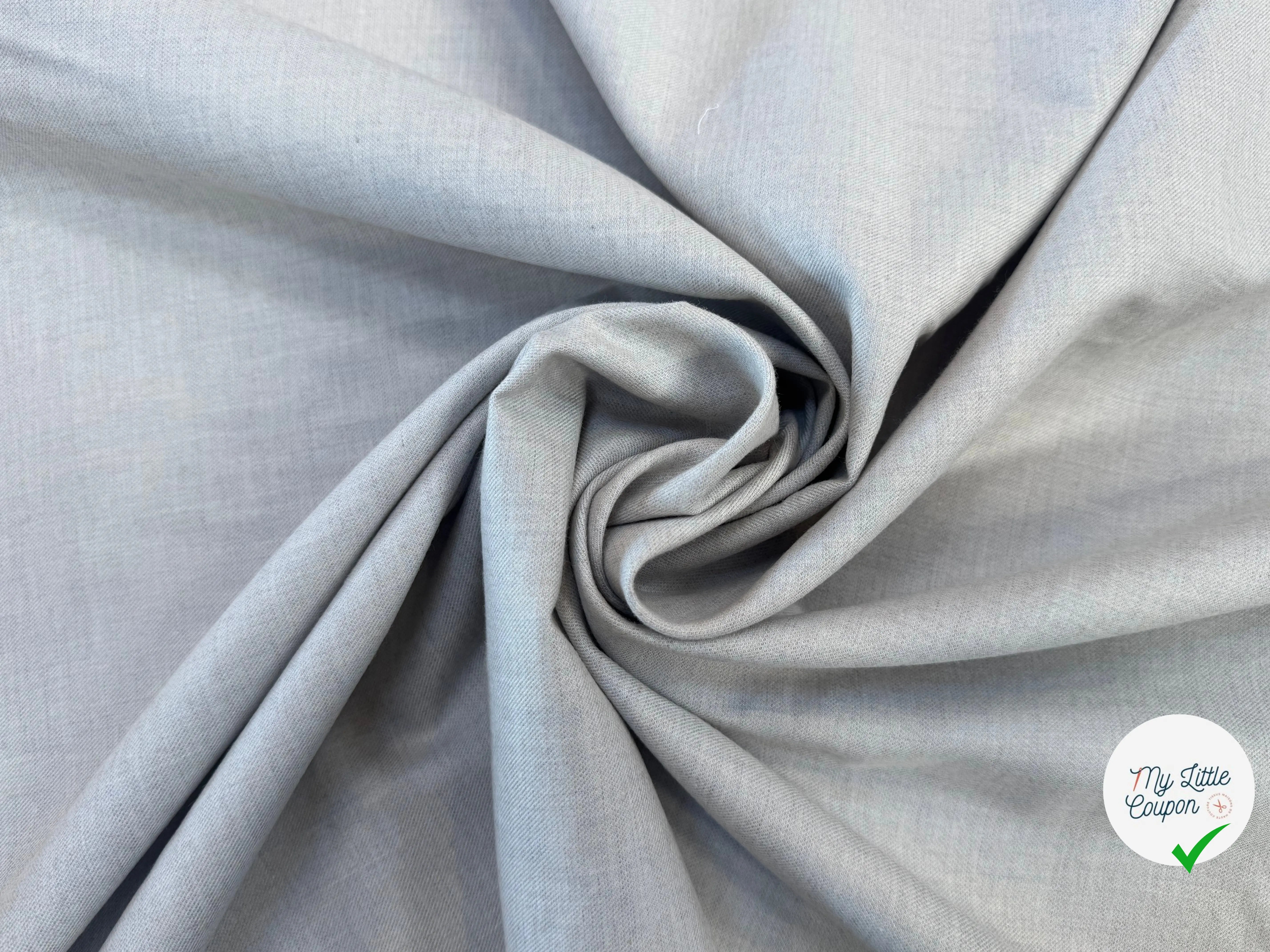 POPELINE DE COTON BLANC MOTIFS PETITS CARREAUX BLEU NAVY - My Little Coupon