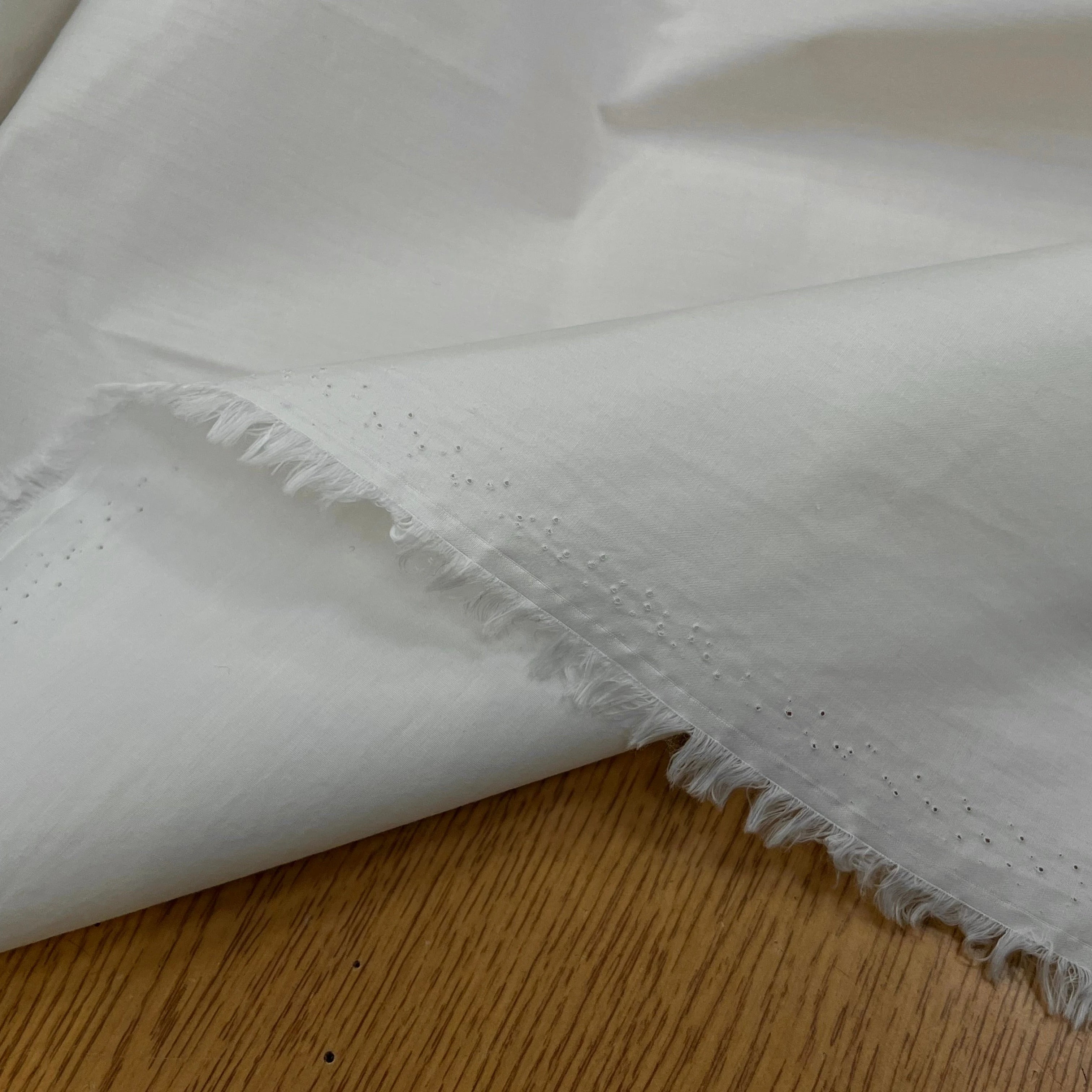 POPELINE DE COTON CRAQUANTE CRAIE 100% COTON 150CM - My Little Coupon