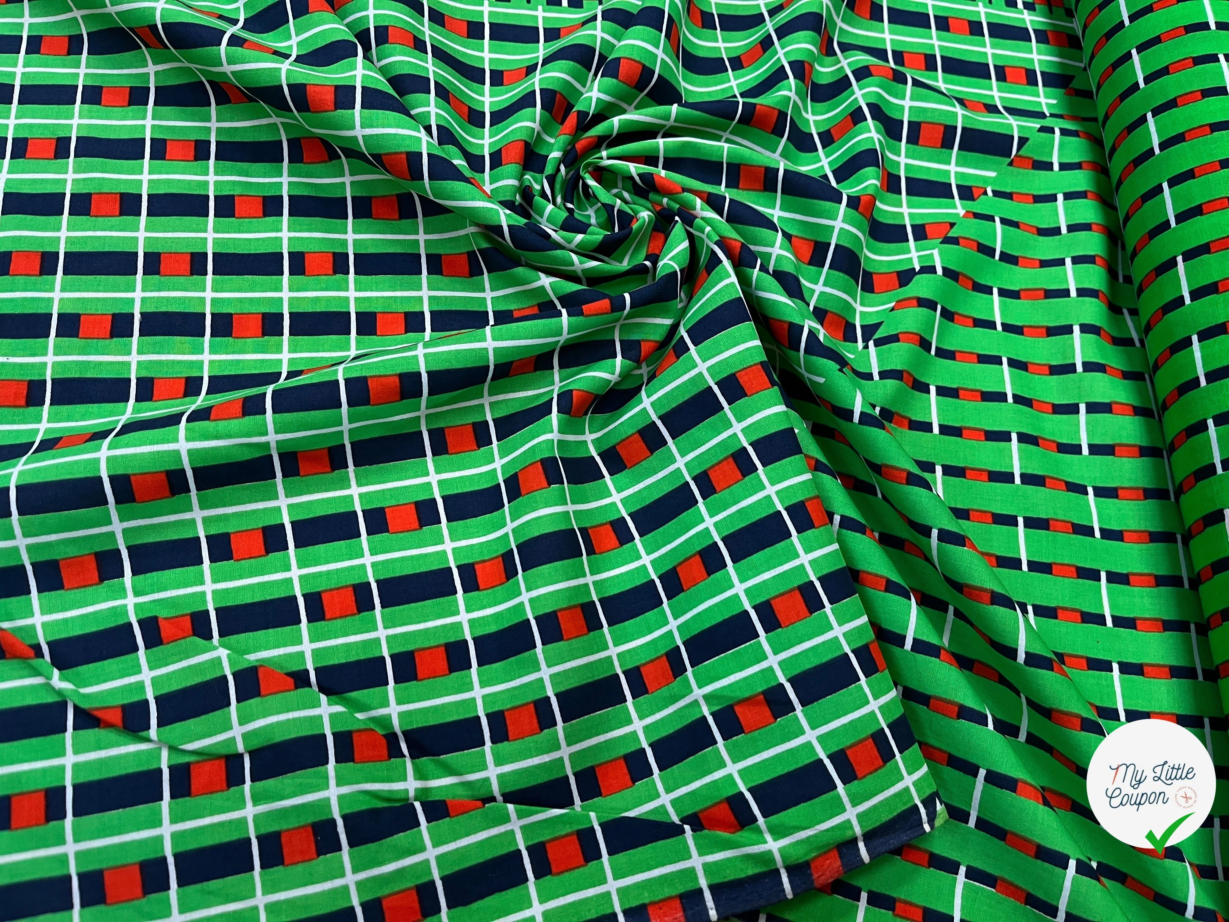 POPELINE DE COTON FOND VERT MOTIF À CARREAUX MARINE ROUGE - My Little Coupon