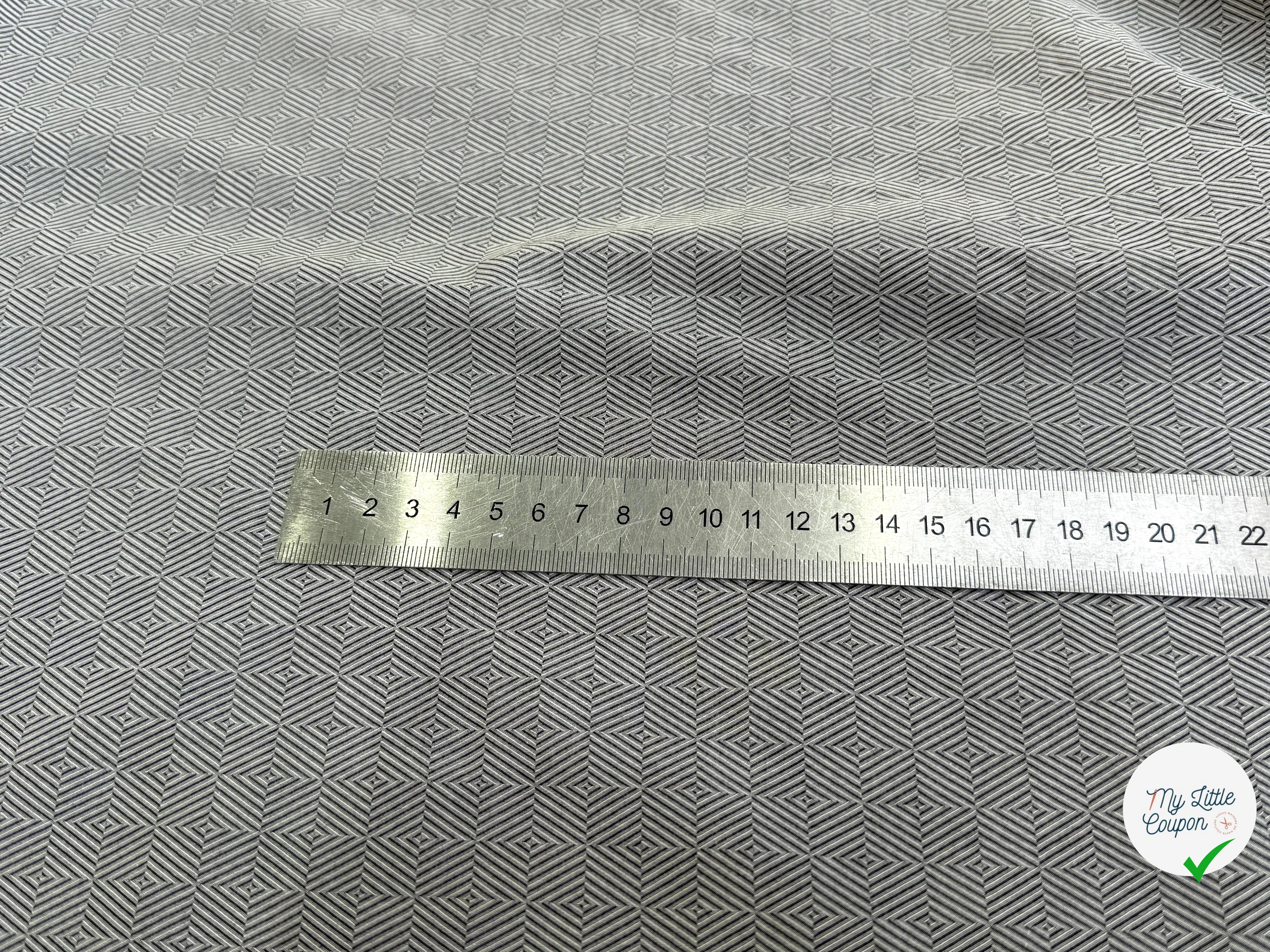 POPELINE DE COTON MOTIFS GÉOMETRIQUES GRIS - My Little Coupon