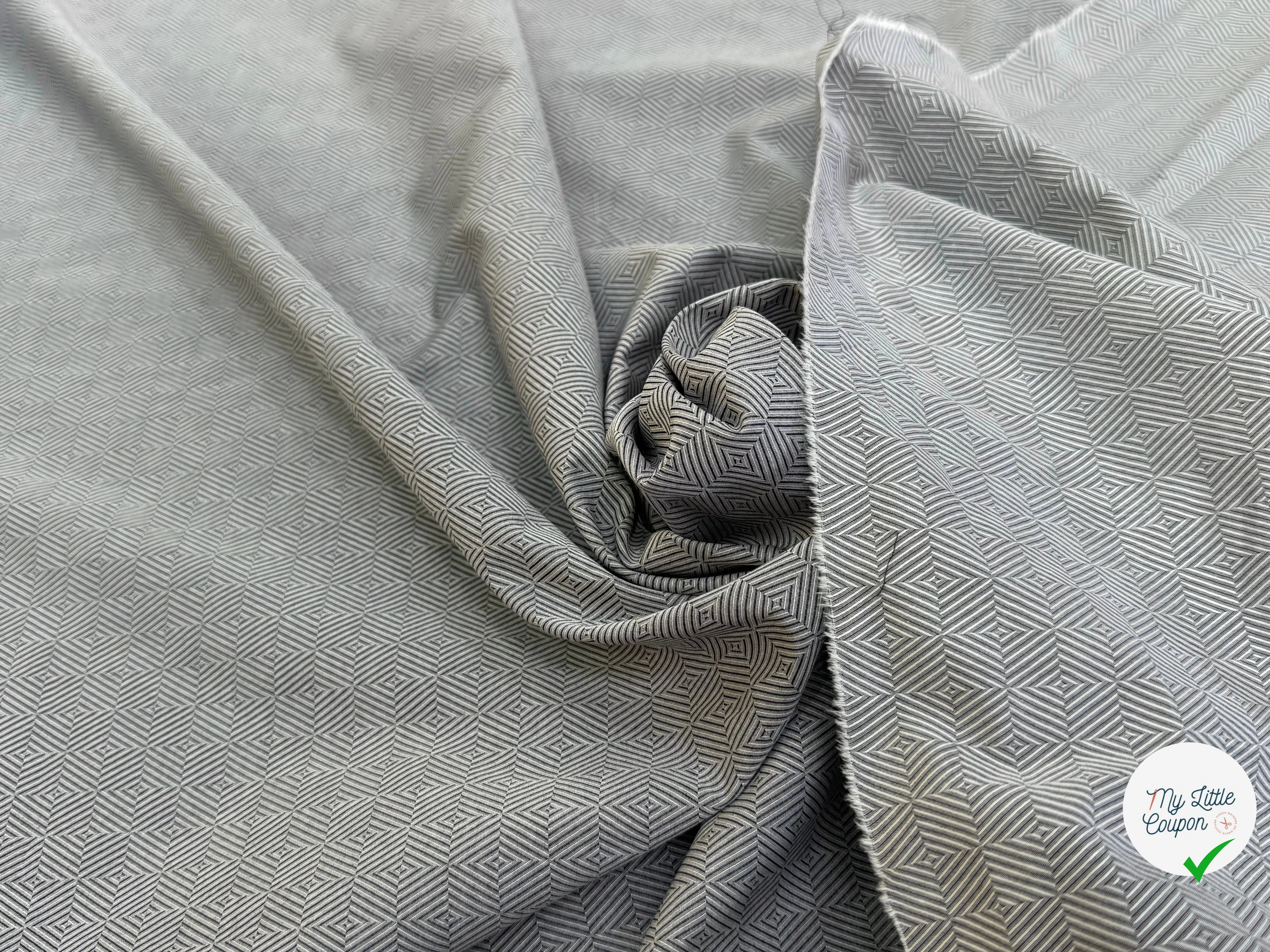 POPELINE DE COTON MOTIFS GÉOMETRIQUES GRIS - My Little Coupon