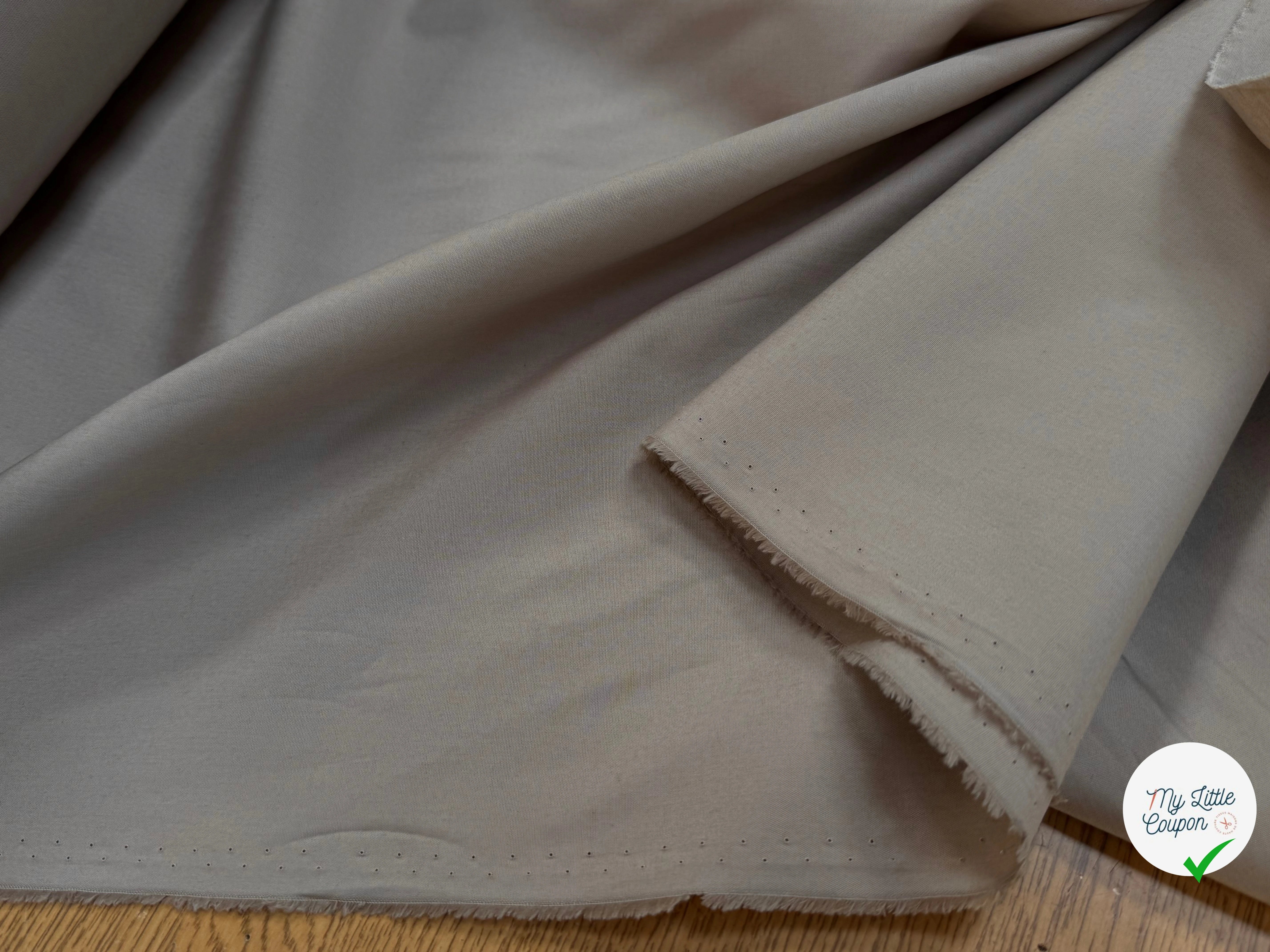 POPELINE DE COTON PRÉMIUM BEIGE TAUPE - My Little Coupon