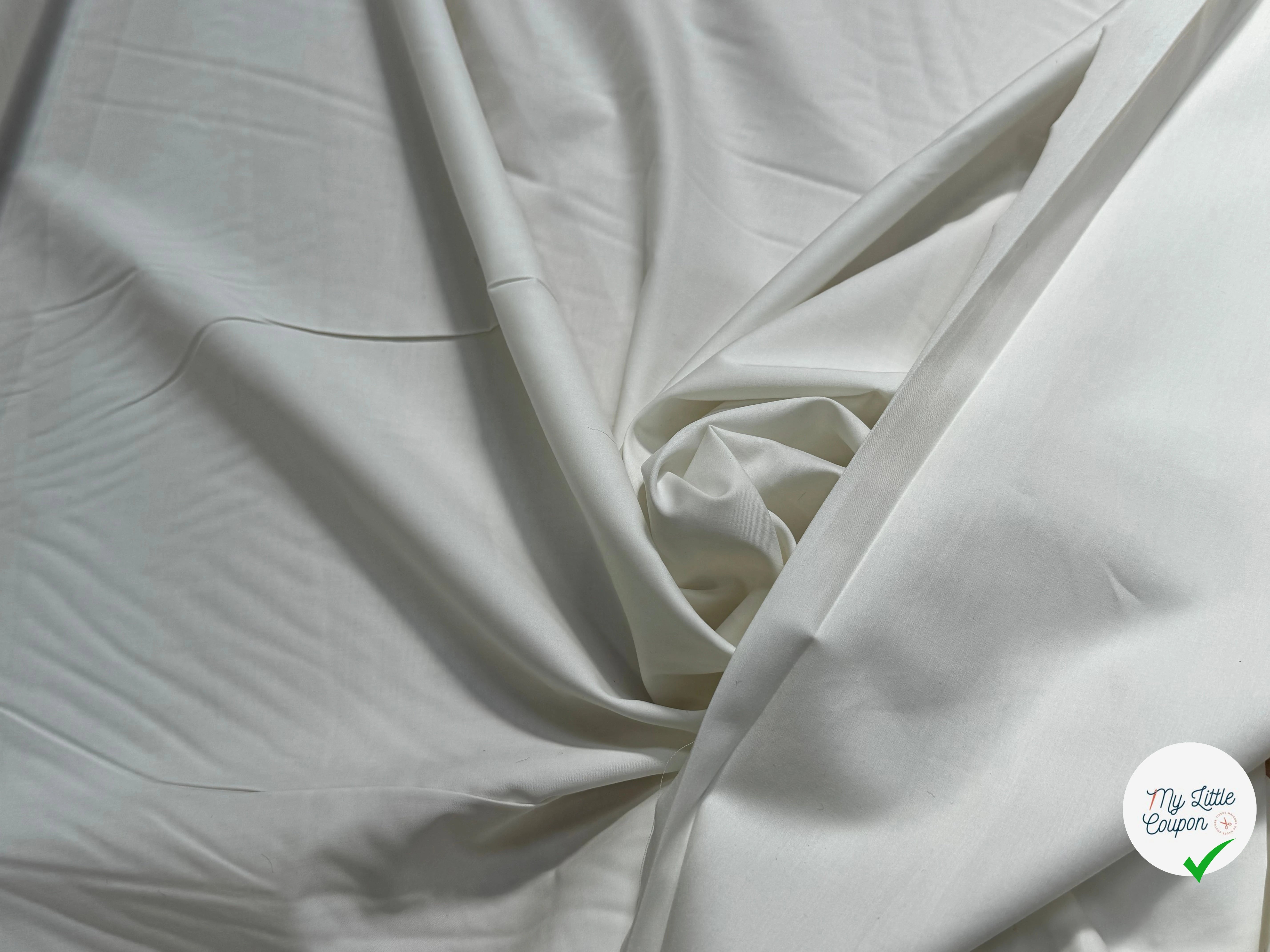 POPELINE DE COTON SATINÉE BLANC CASSÉ STRETCH QUALITÉ COUTURE TOUCHER DOUX - My Little Coupon