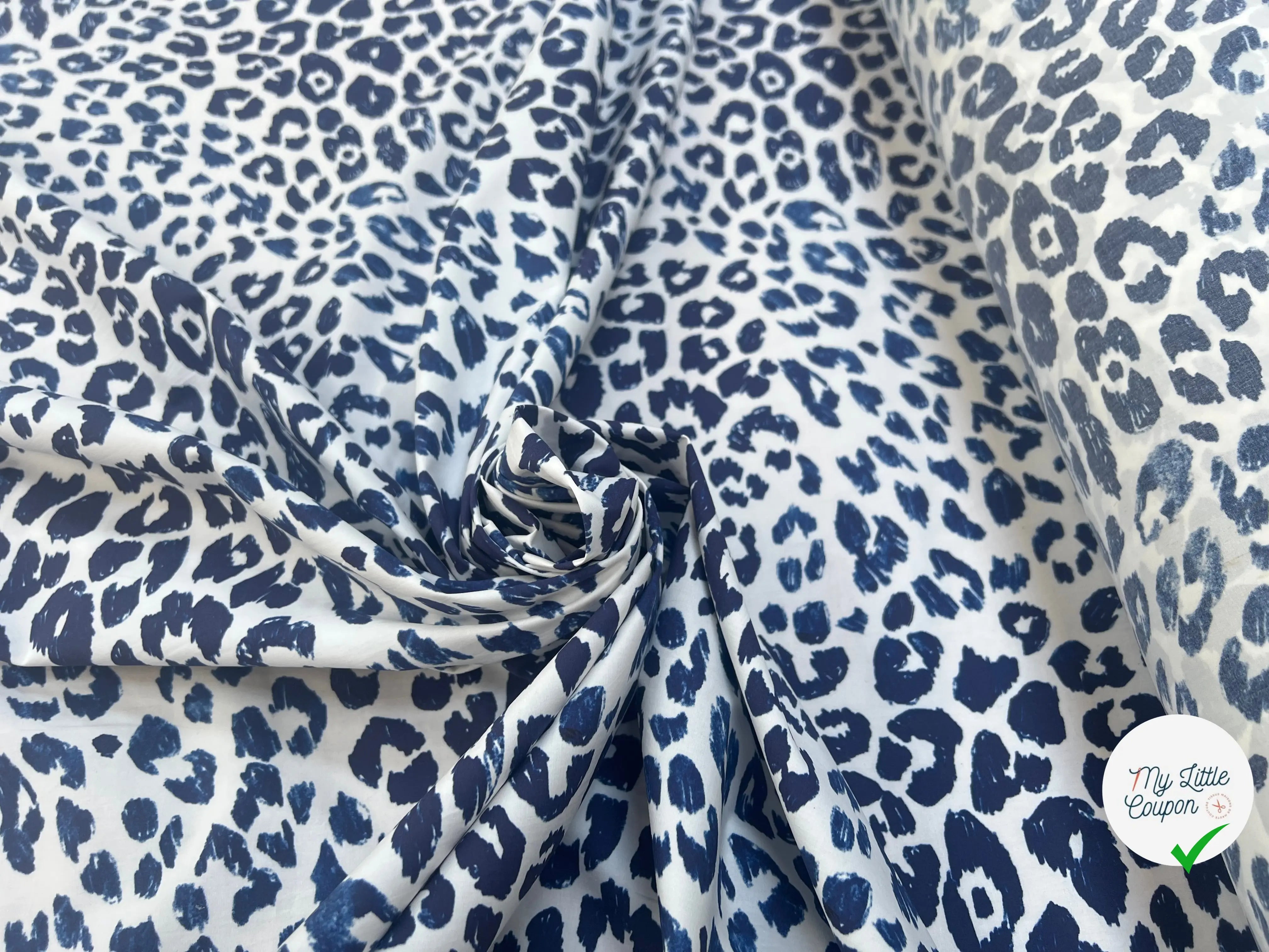 POPELINE DE COTON TACHES FELIN BLEU - My Little Coupon