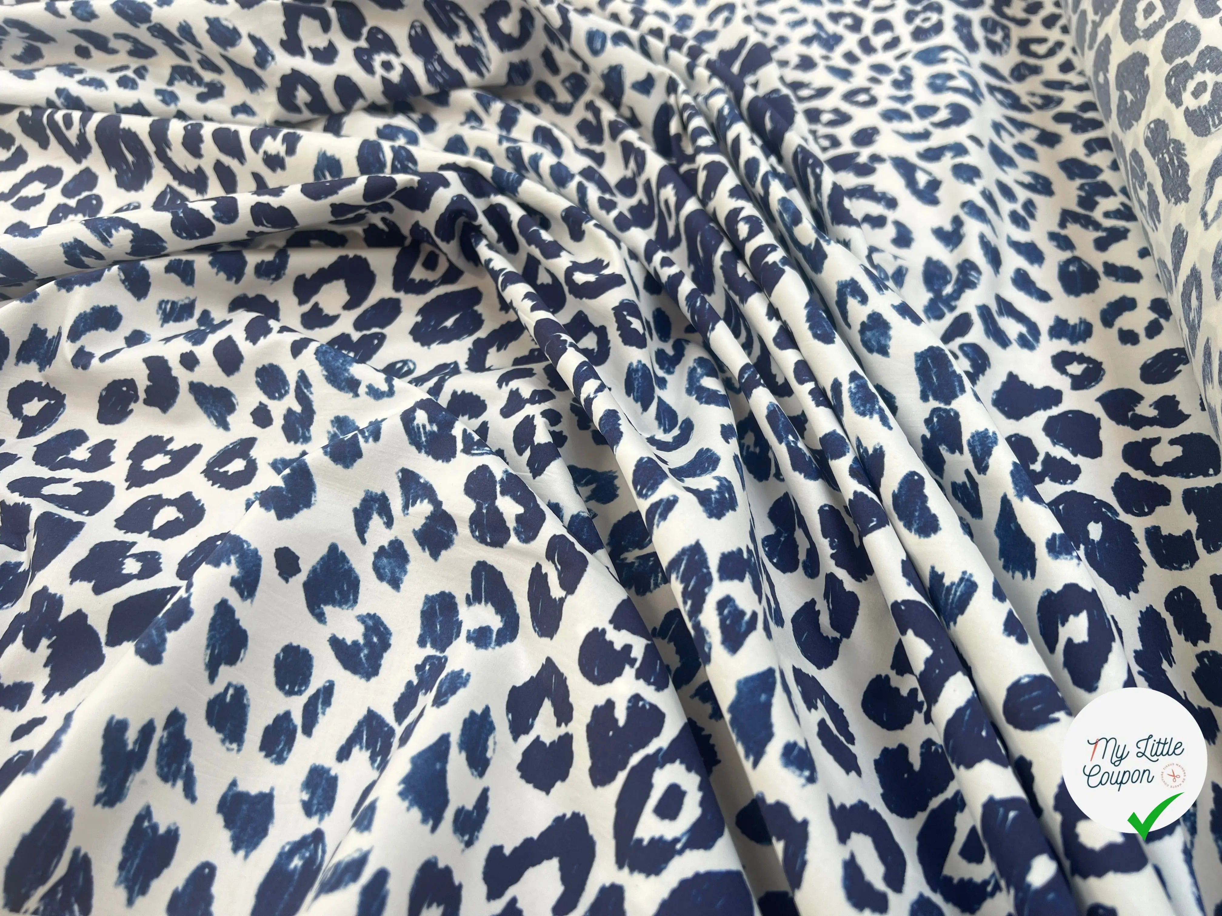 POPELINE DE COTON TACHES FELIN BLEU - My Little Coupon