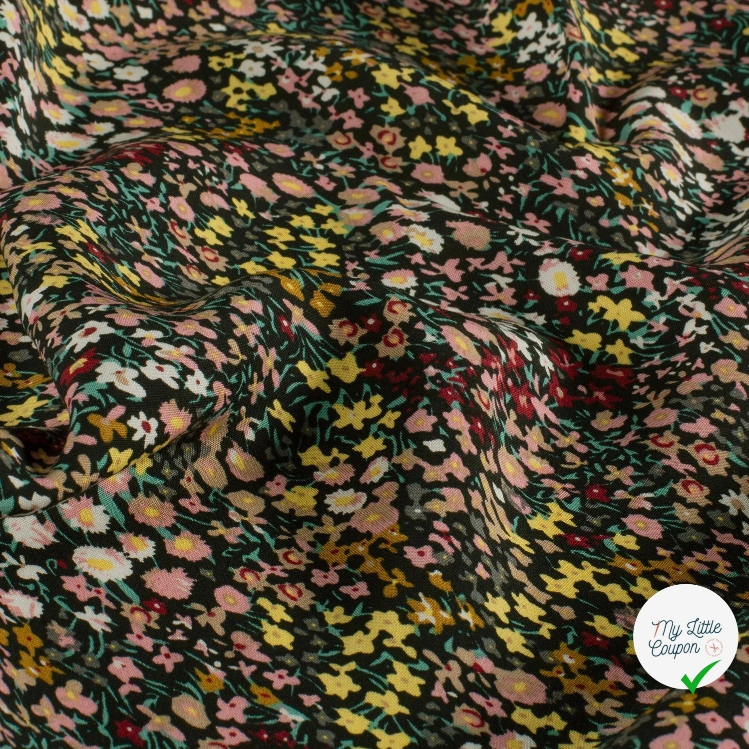 Popeline de viscose fleurs noir