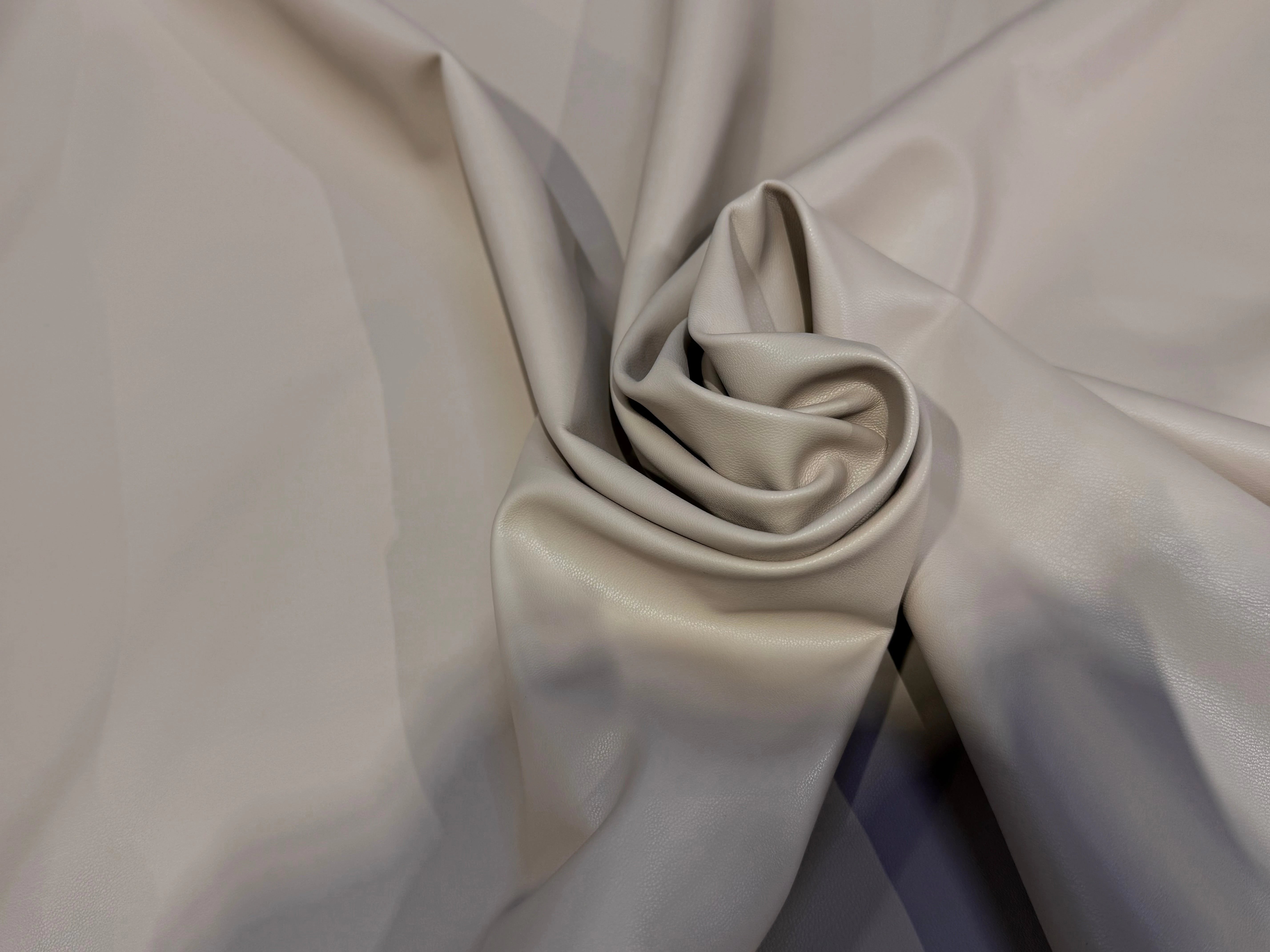 SATIN CUIR STRETCH CAFÉ AU LAIT QUALITÉ COUTURE - My Little Coupon