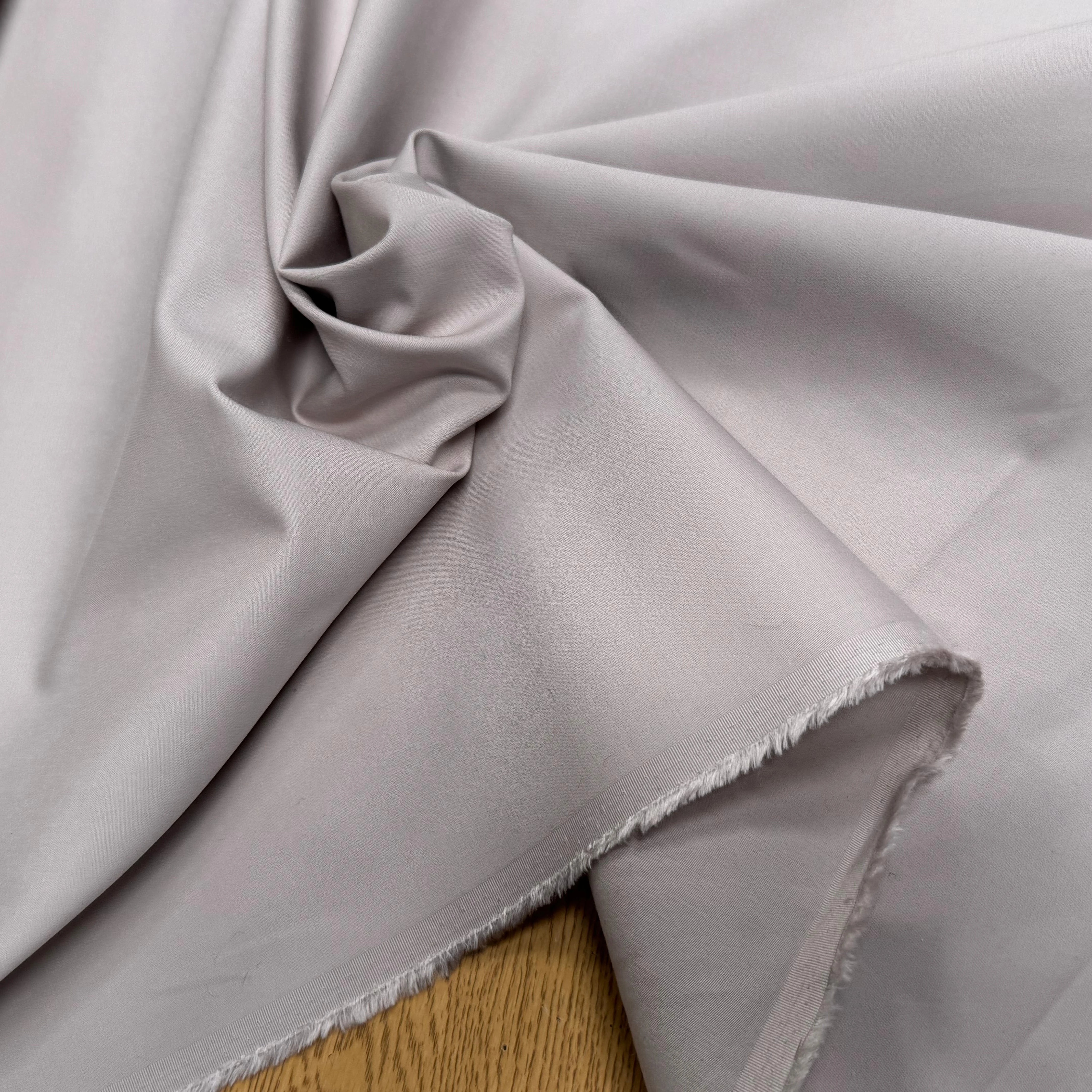 SATIN DE COTON LOURD CAFÉ LATÉ QUALITÉ COUTURE STRETCH - My Little Coupon
