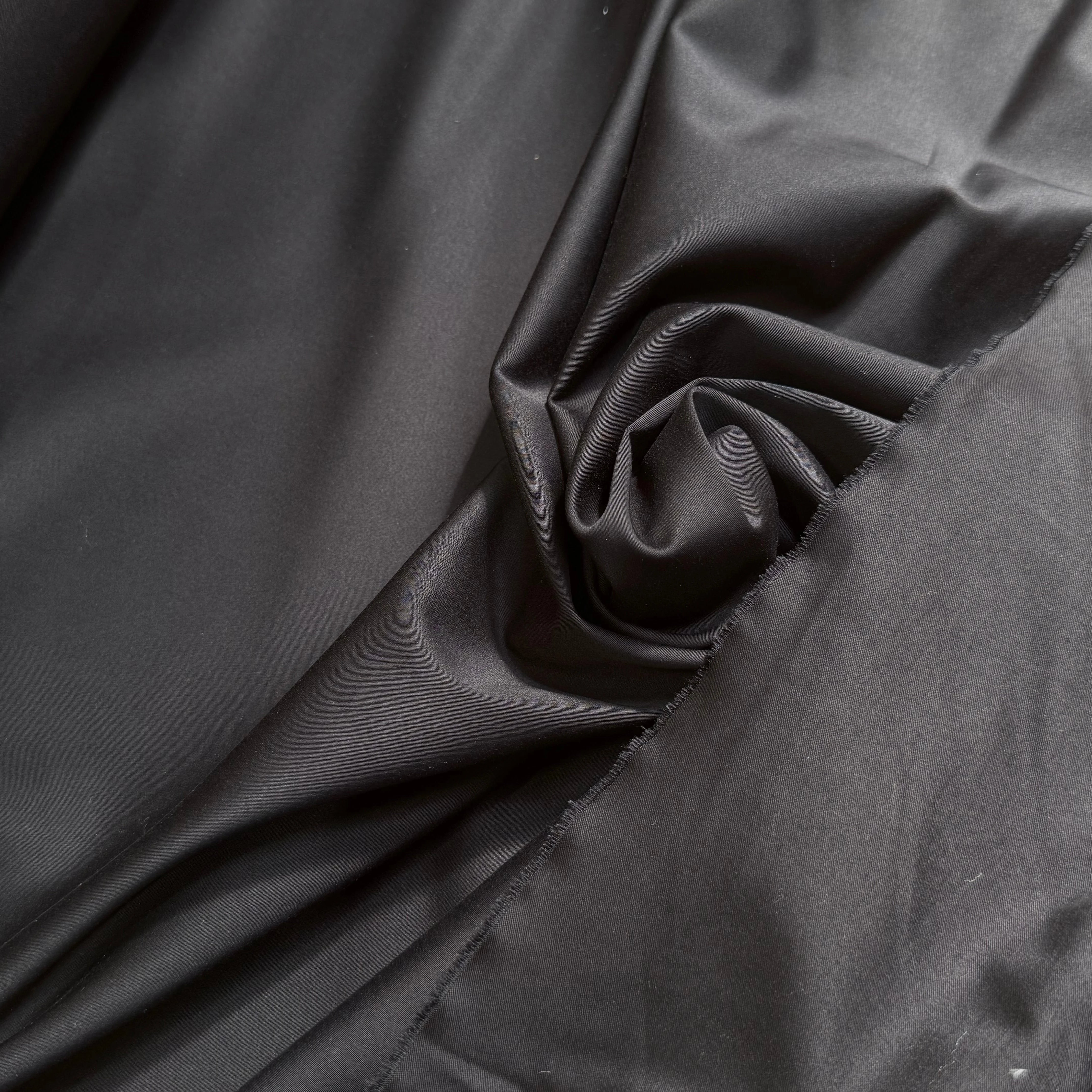 SATIN DE COTON LOURD ULTRA STRETCH NOIR TENUE ÉLÉGANTE - My Little Coupon