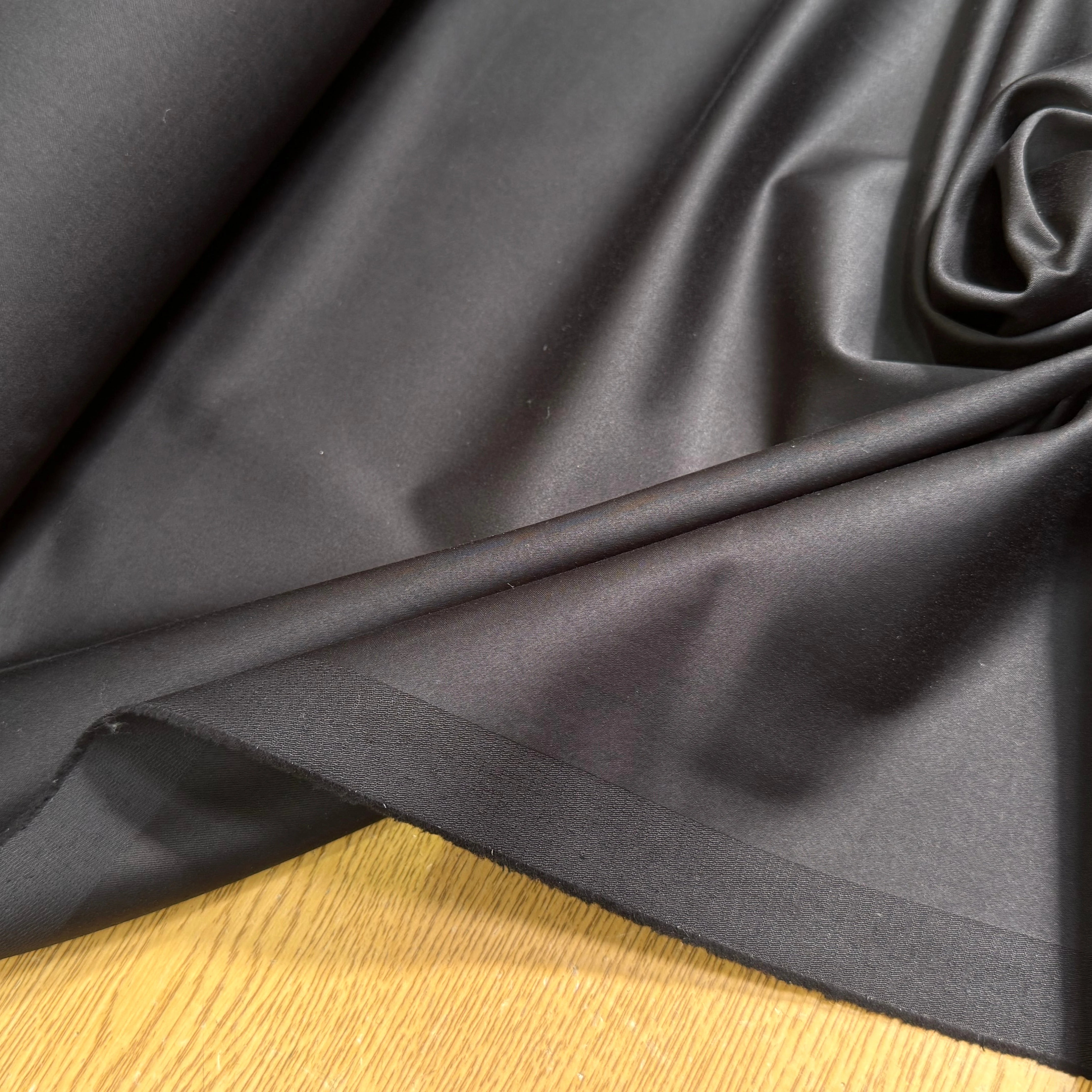 SATIN DE COTON LOURD ULTRA STRETCH NOIR TENUE ÉLÉGANTE - My Little Coupon