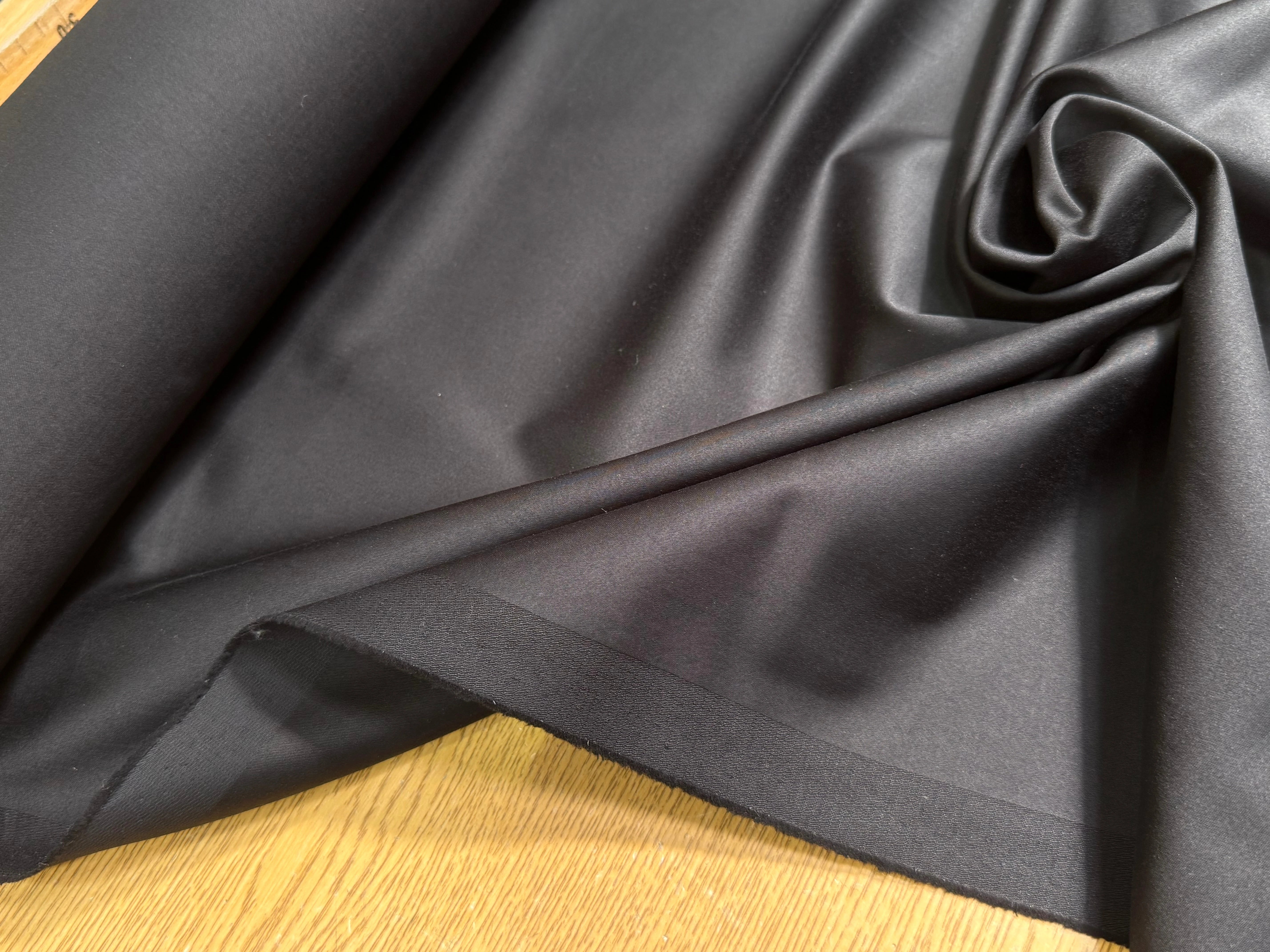 SATIN DE COTON LOURD ULTRA STRETCH NOIR TENUE ÉLÉGANTE - My Little Coupon