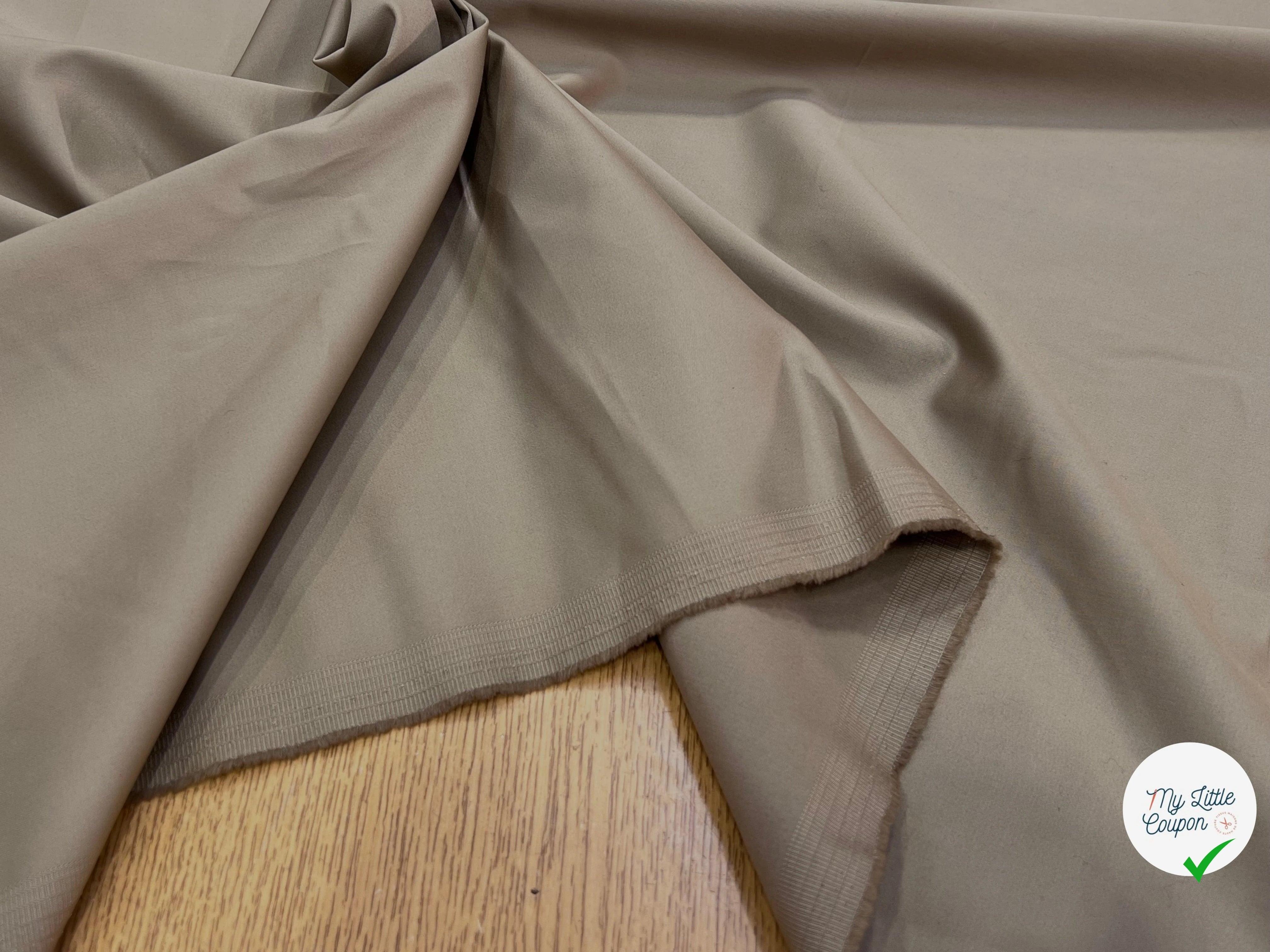 SATIN DE COTON STRETCH BEIGE MARRONÉ 150CM - My Little Coupon
