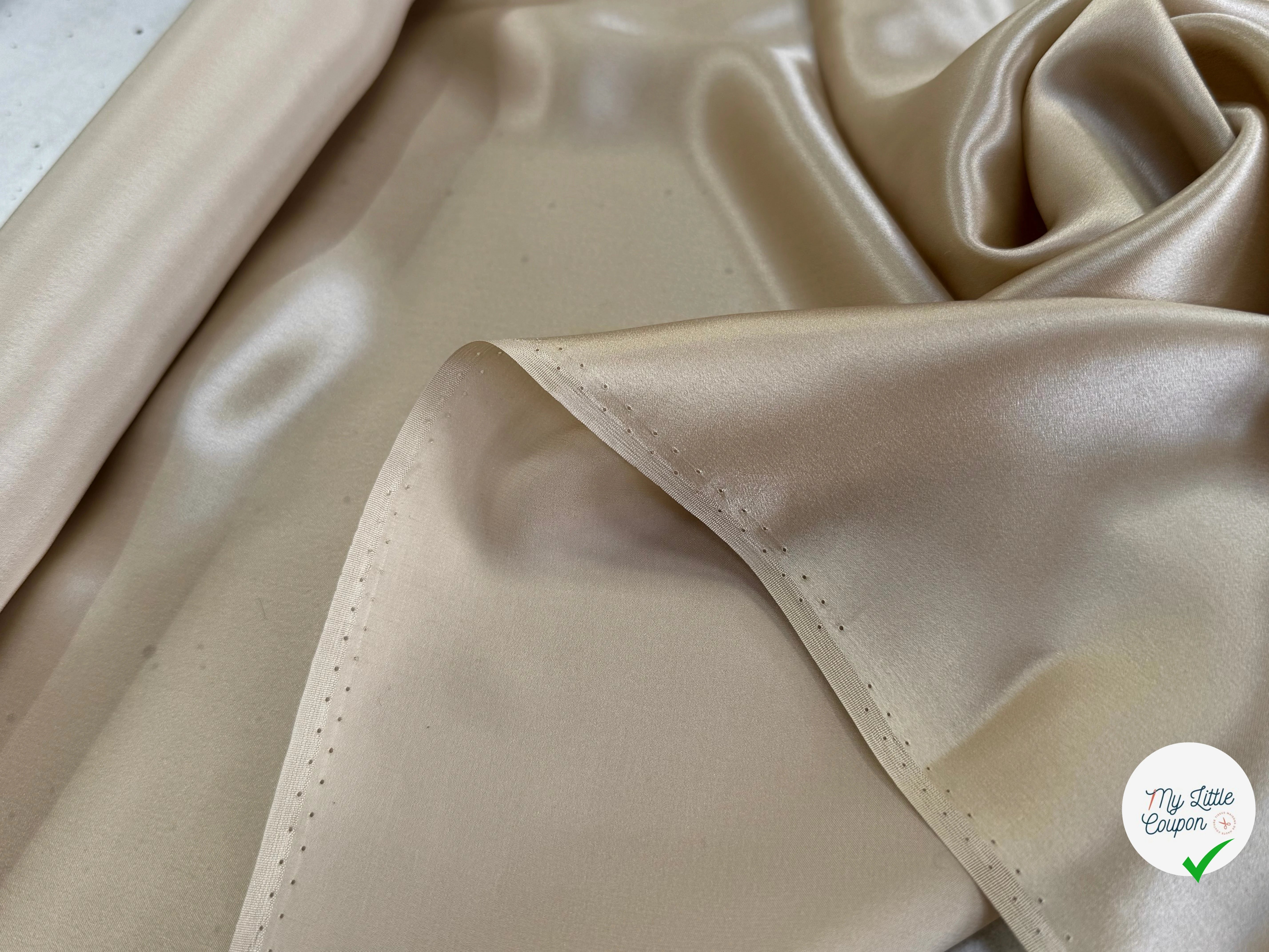 SATIN DE SOIE FLUIDE 110 DE LAIZE BEIGE CHIC - My Little Coupon