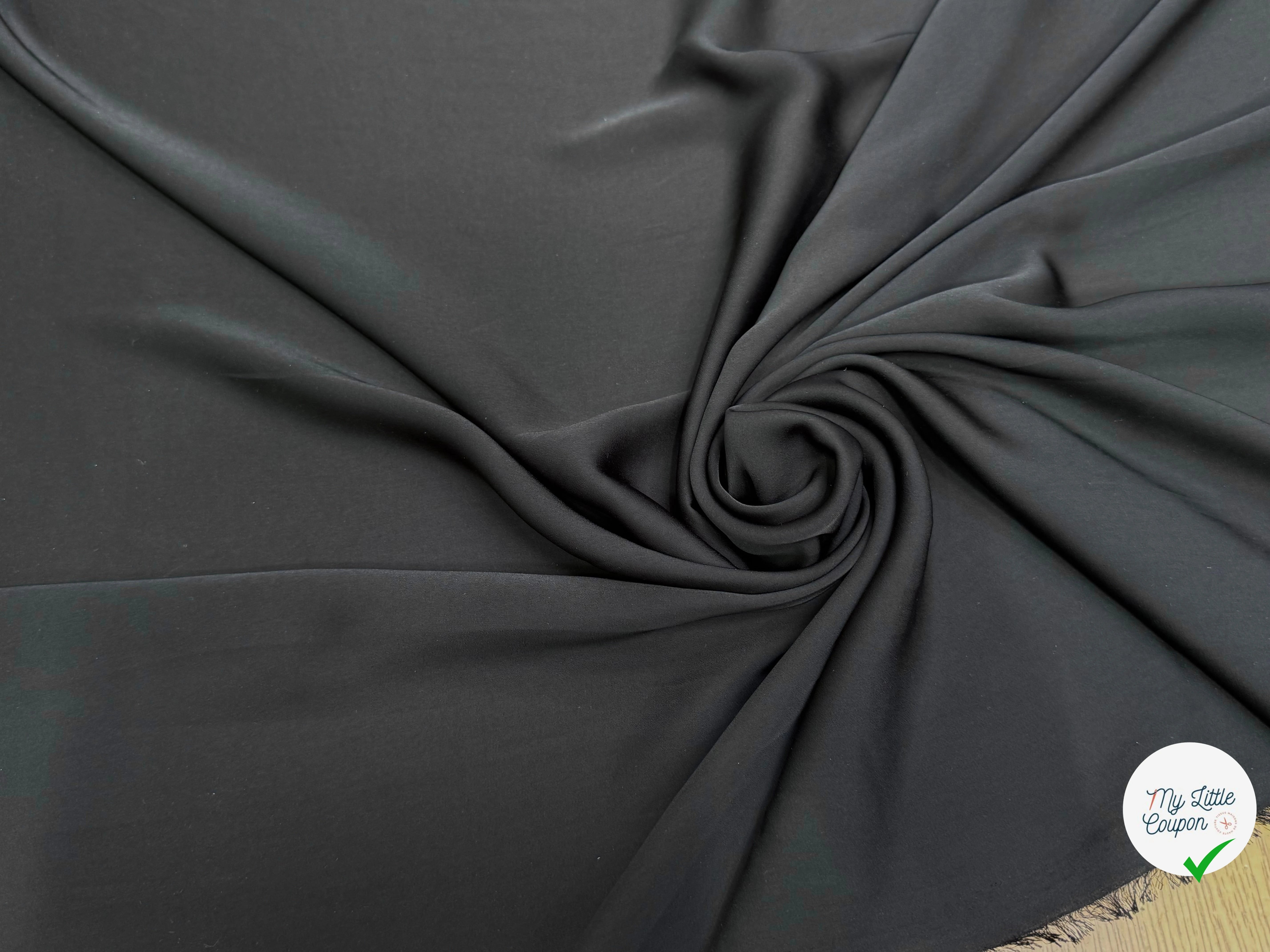 SATIN DÉLICAT NOIR TOMBÉ FLUIDE - My Little Coupon