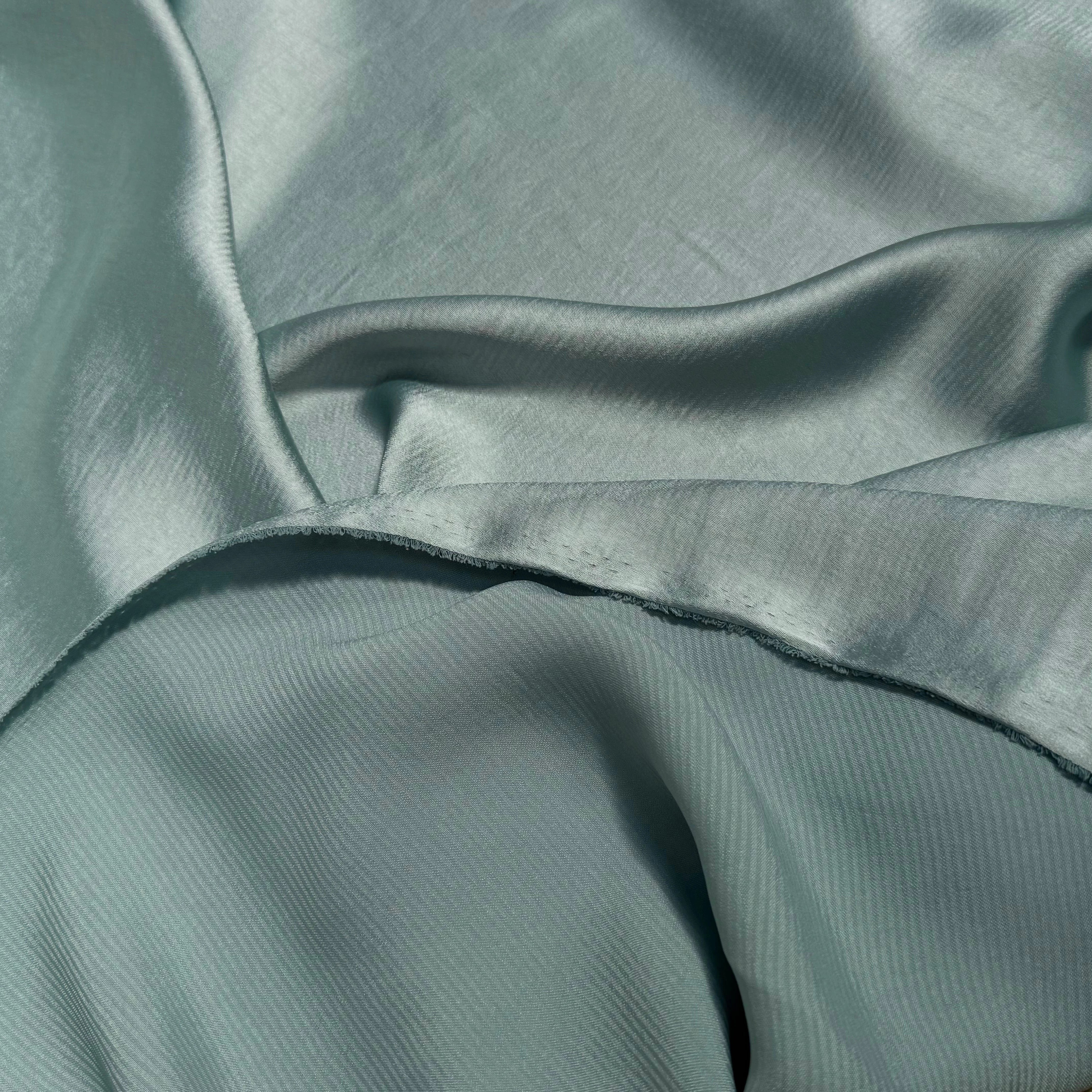 SATIN FLUIDE VERT D'EAU SUPERBE TOMBÉ - My Little Coupon