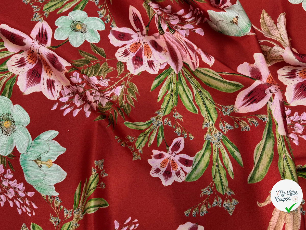 SATIN GARDEN ROUGE GROSSES FLEURS ROSES ET FEUILLAGE VERT - My Little Coupon