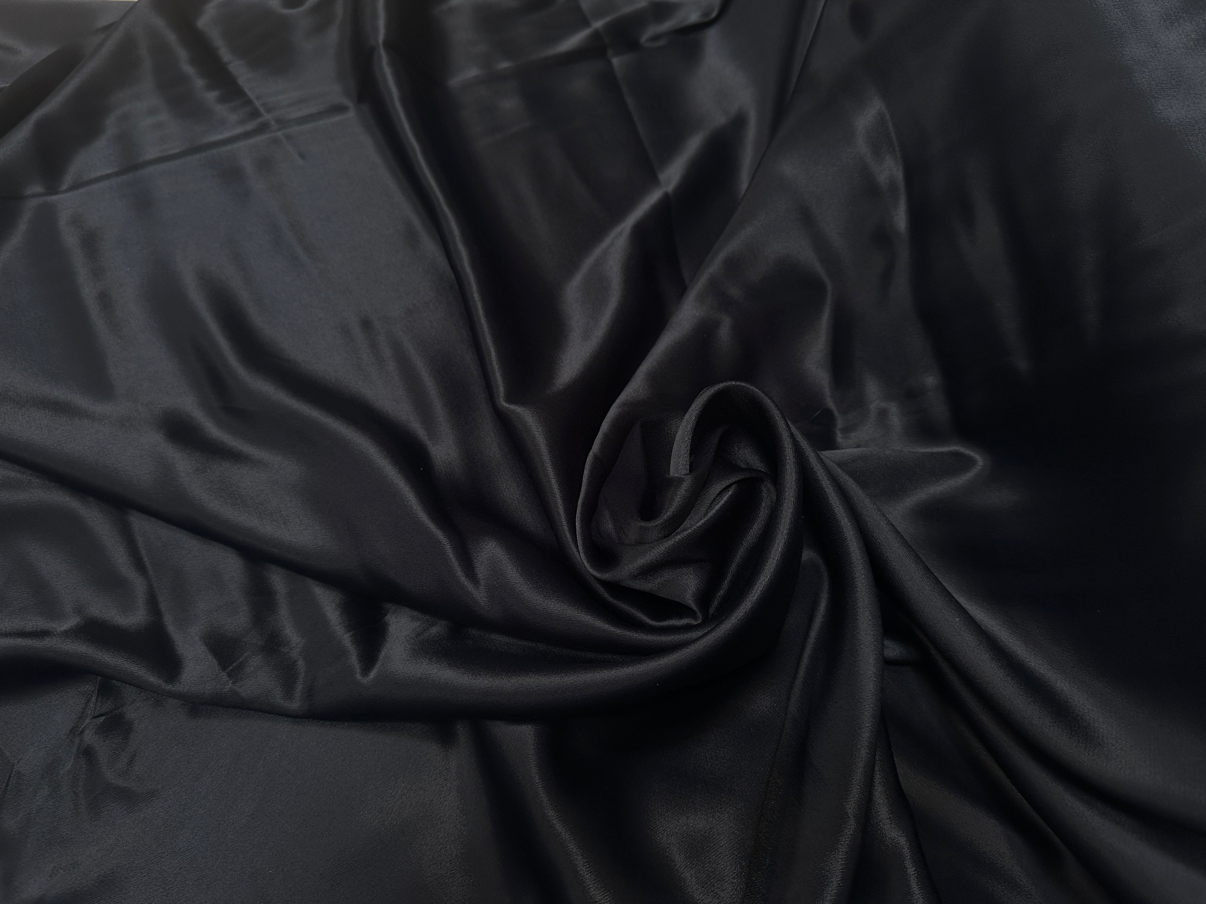 SATIN RICHE VISCOSE NOIR LEGEREMENT STRETCH - My Little Coupon