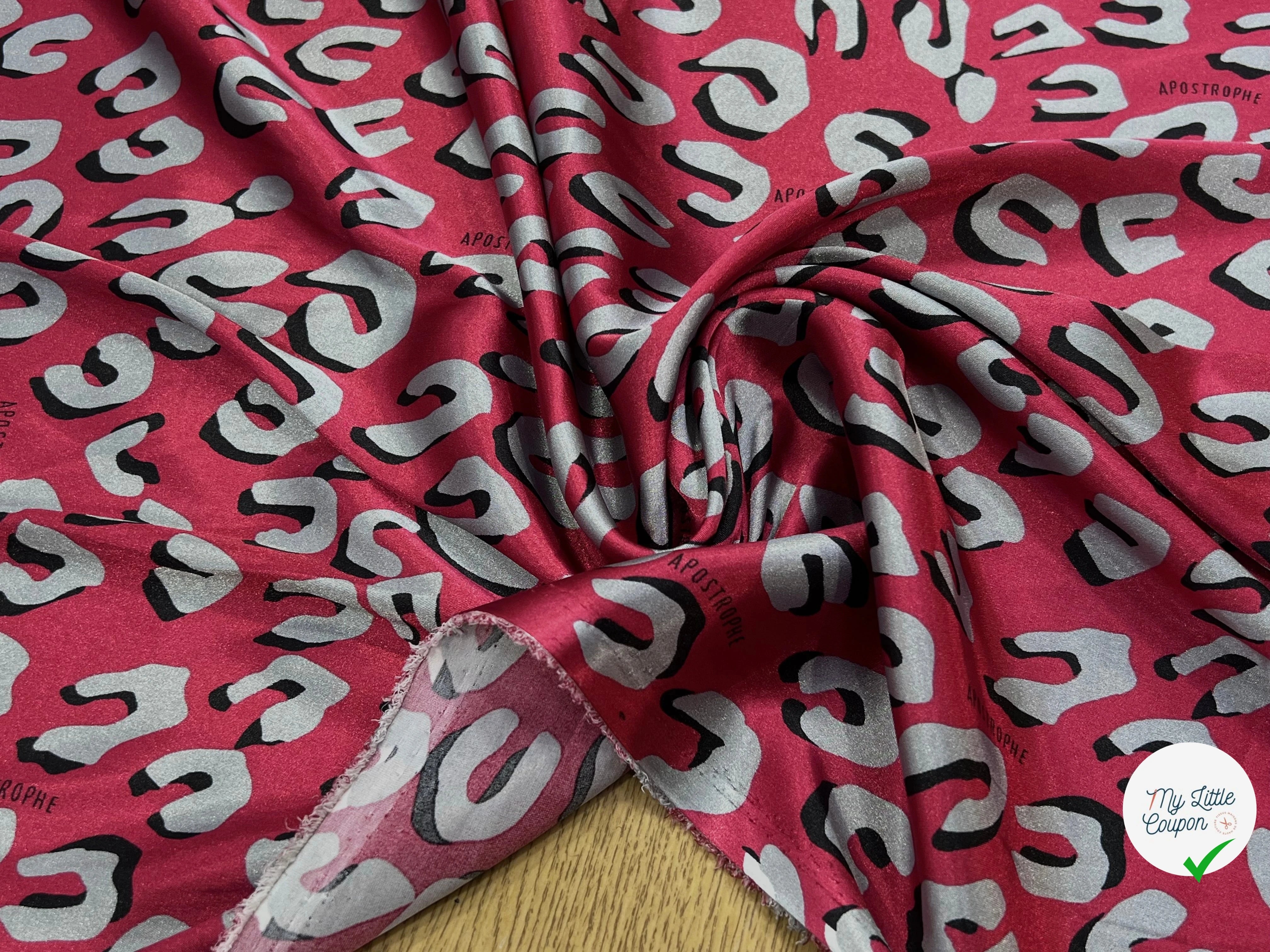 SATIN STRETCH ROUGE MOTIFS GRIS - My Little Coupon