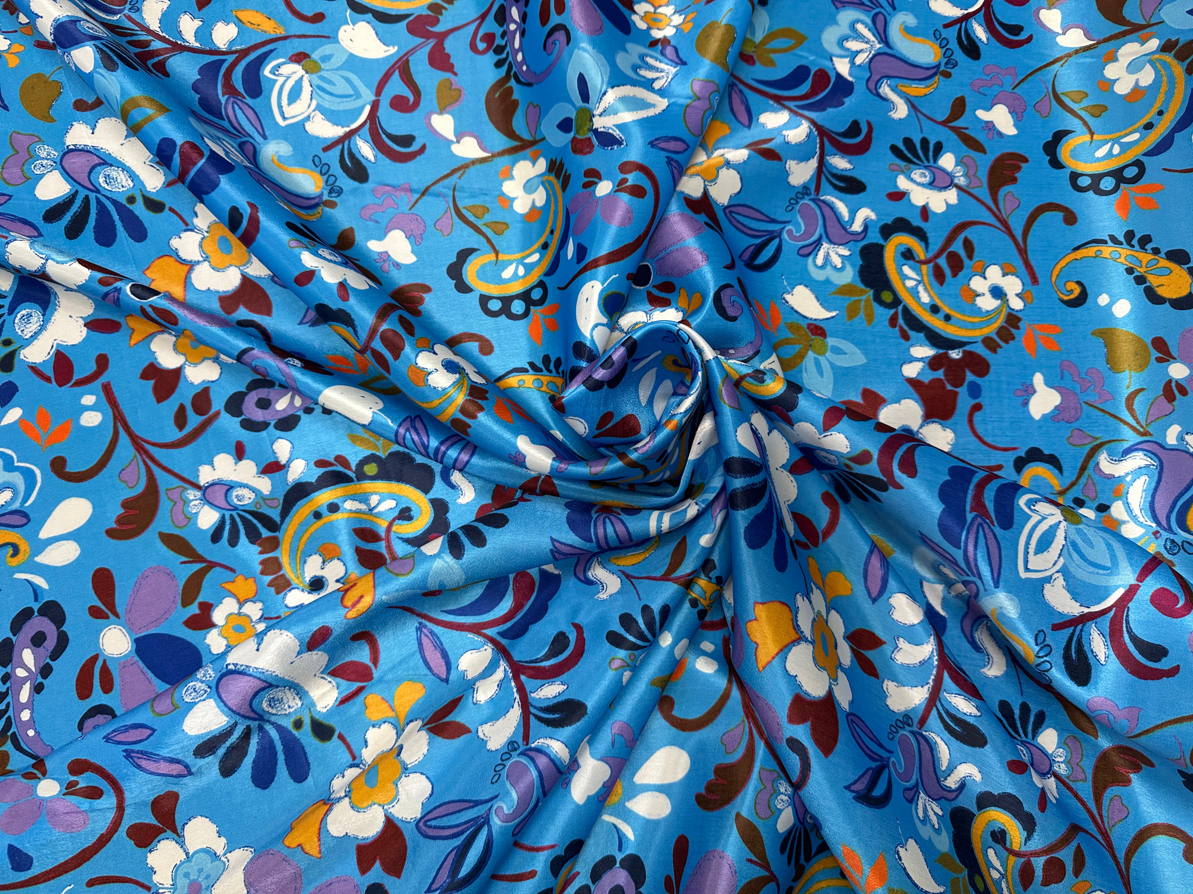 SATIN VELOUTÉ DE JOLIES FLEURS FOND BLEU - My Little Coupon