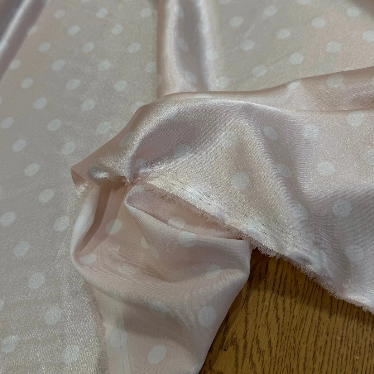 SATIN VIEUX ROSE À POIS ULTRA CHIC - My Little Coupon