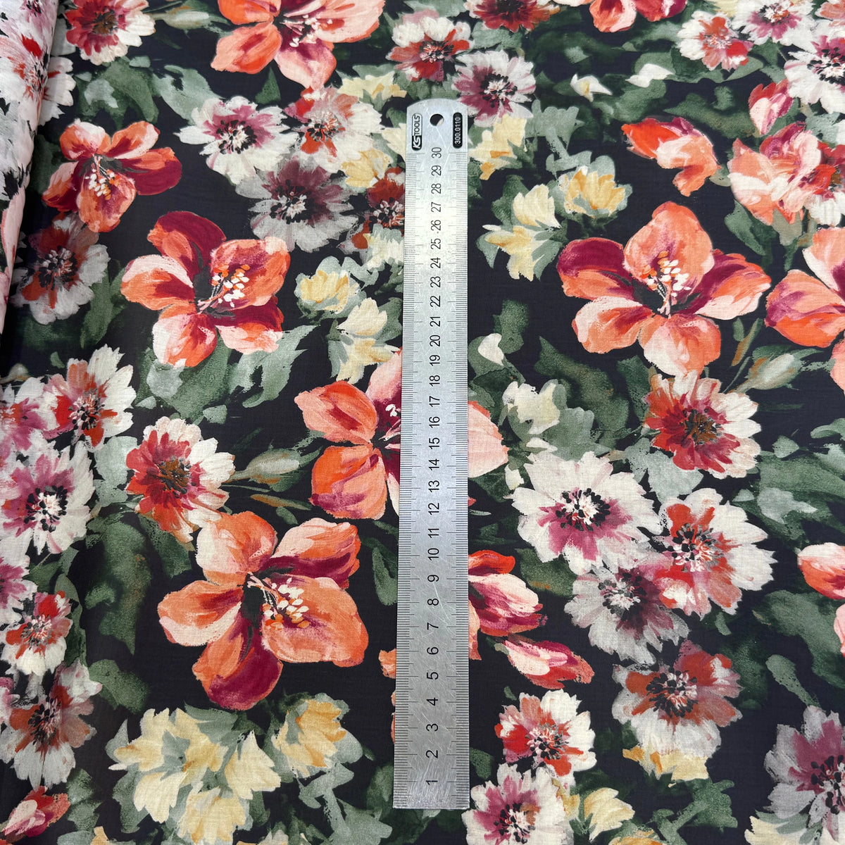 SATIN VOILE DE COTON ÉMERISE PREMIUM FOND NOIR DOUX MADE IN ITALY - My Little Coupon