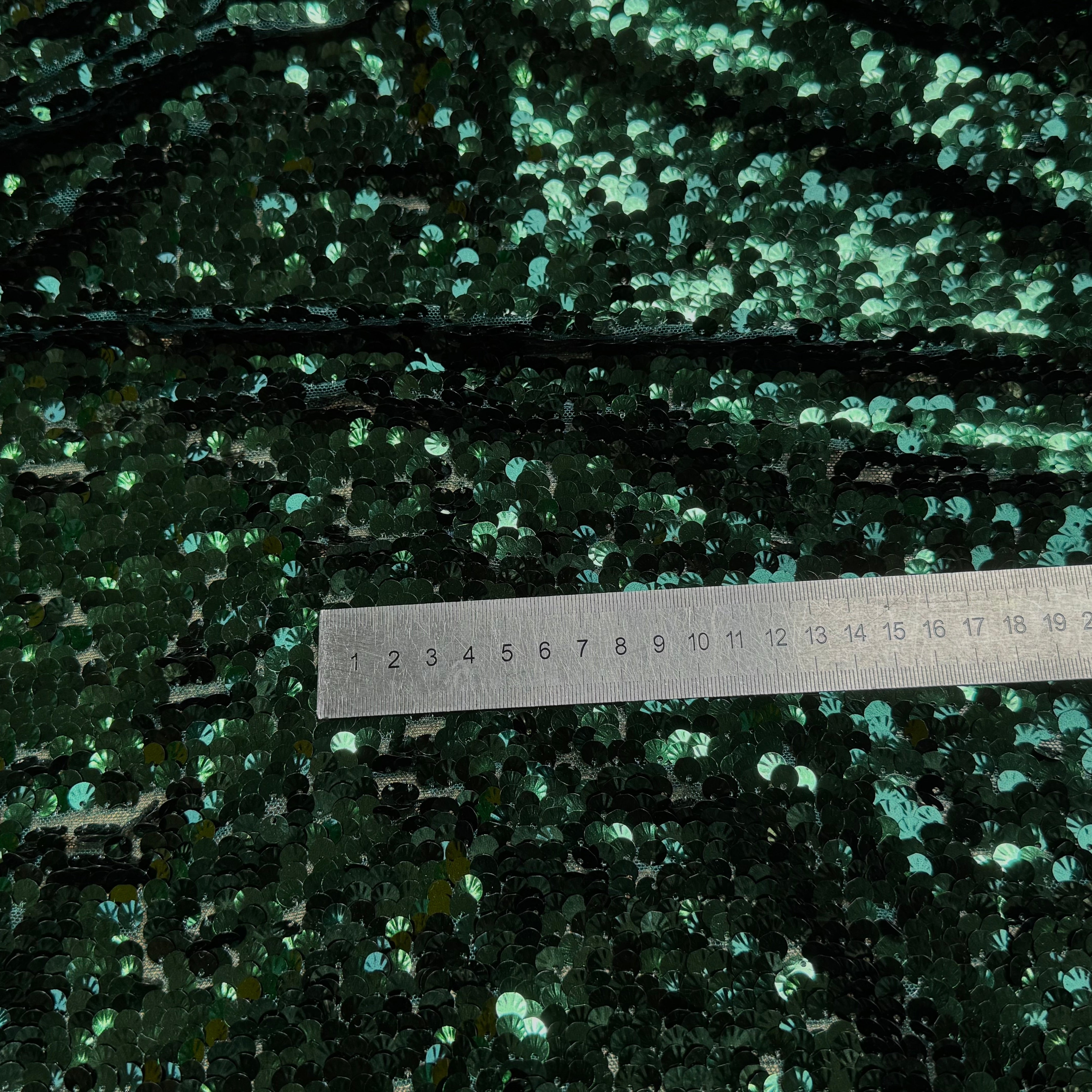 SEQUIN RESILE BRODÉE PAILLETTE VERT FORÊT - My Little Coupon