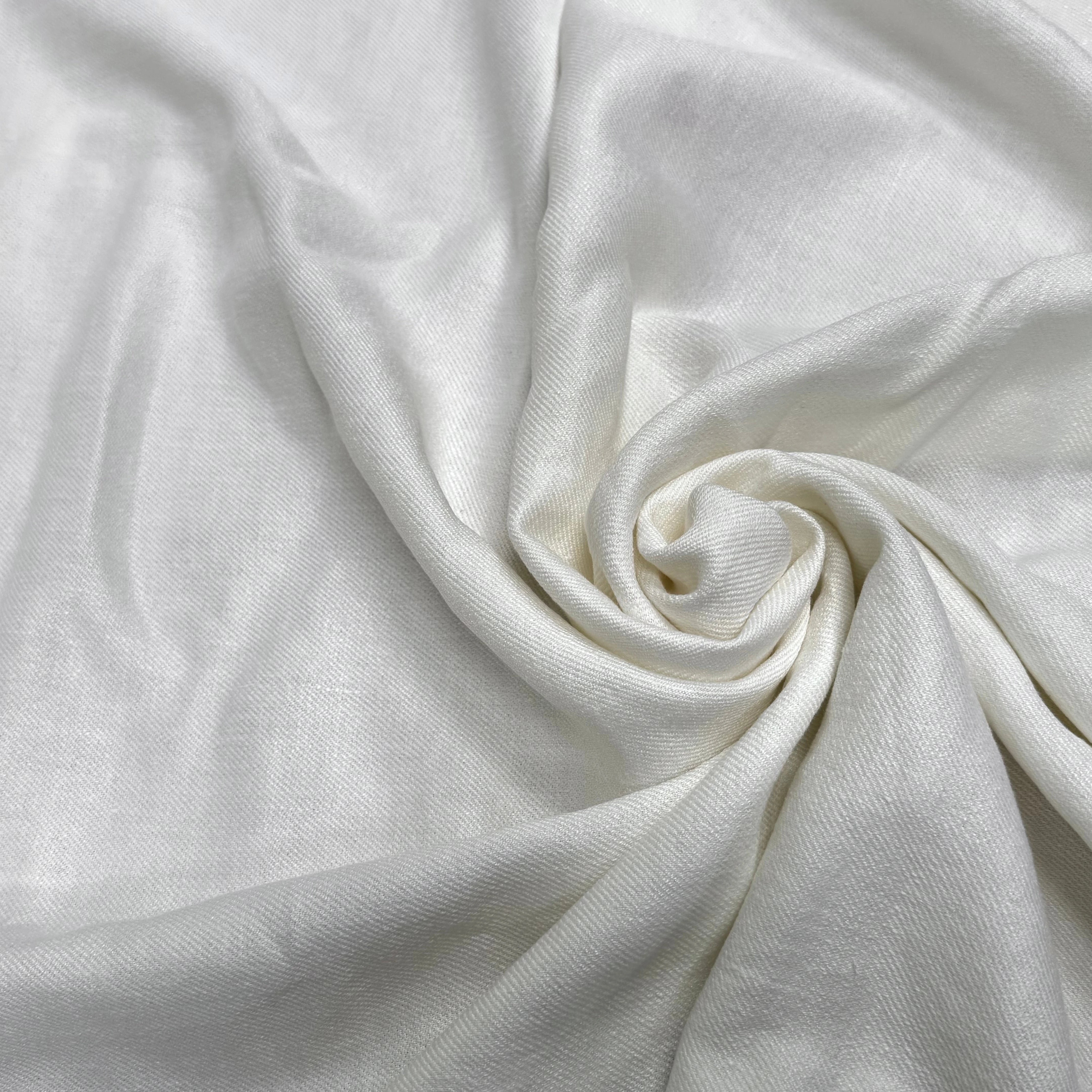SERGÉ COTON VISCOSE LÉGÈREMENT SATINÉ BLANC CASSÉ - My Little Coupon