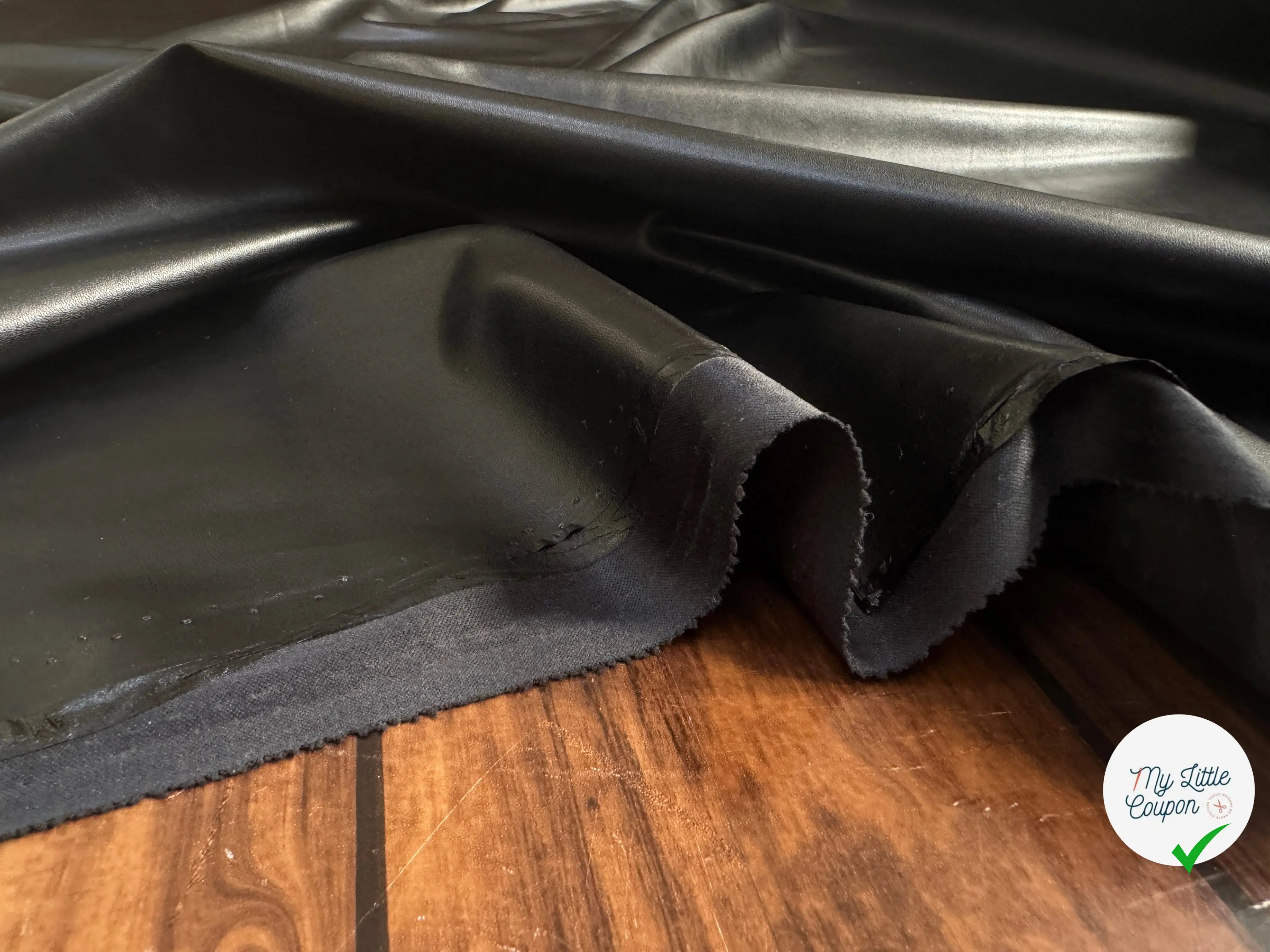 SIMILI CUIR LEGER STRETCH QUALITÉ COUTURE - My Little Coupon