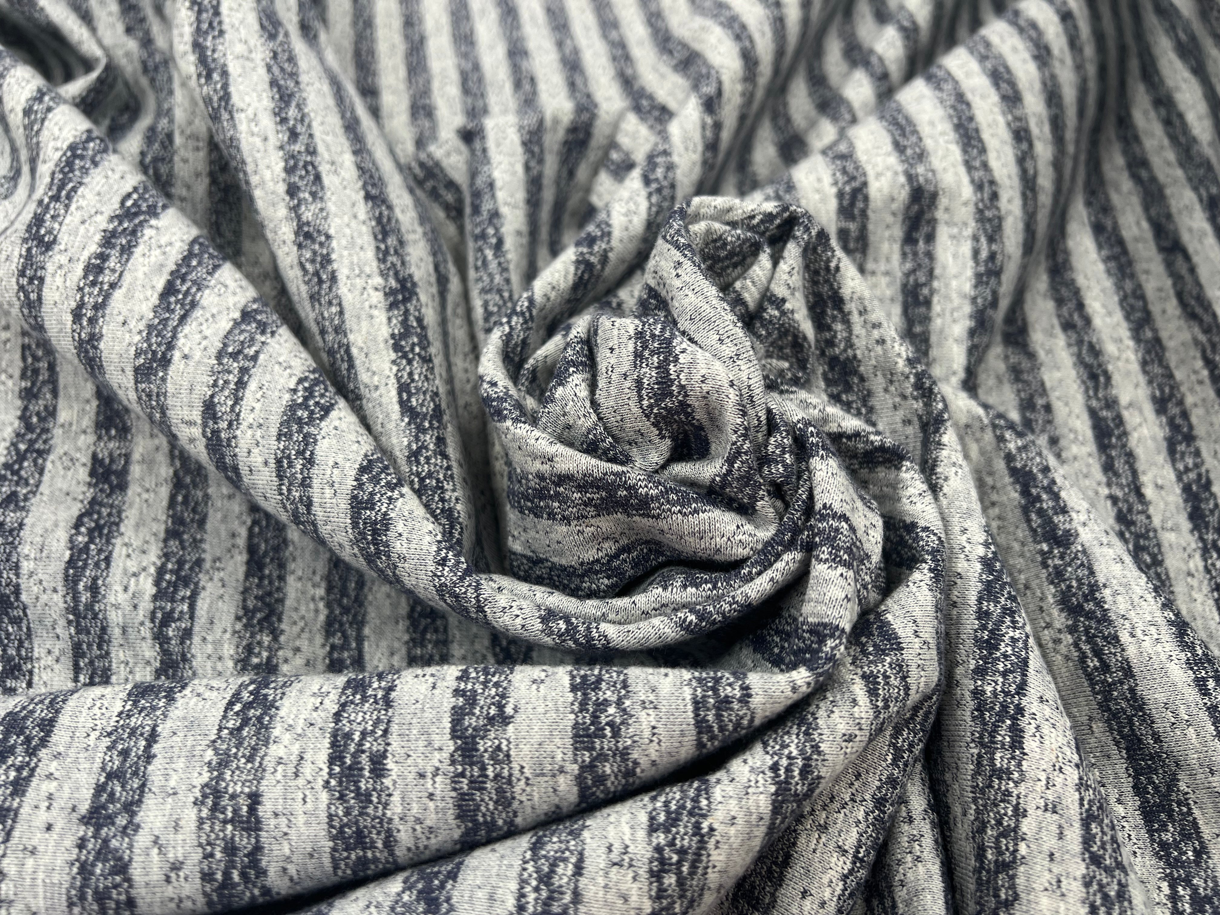 SWEAT MOLLETON NON GRATTÉ RAYURES FANTAISIE INDIGO SUR GRIS MSO