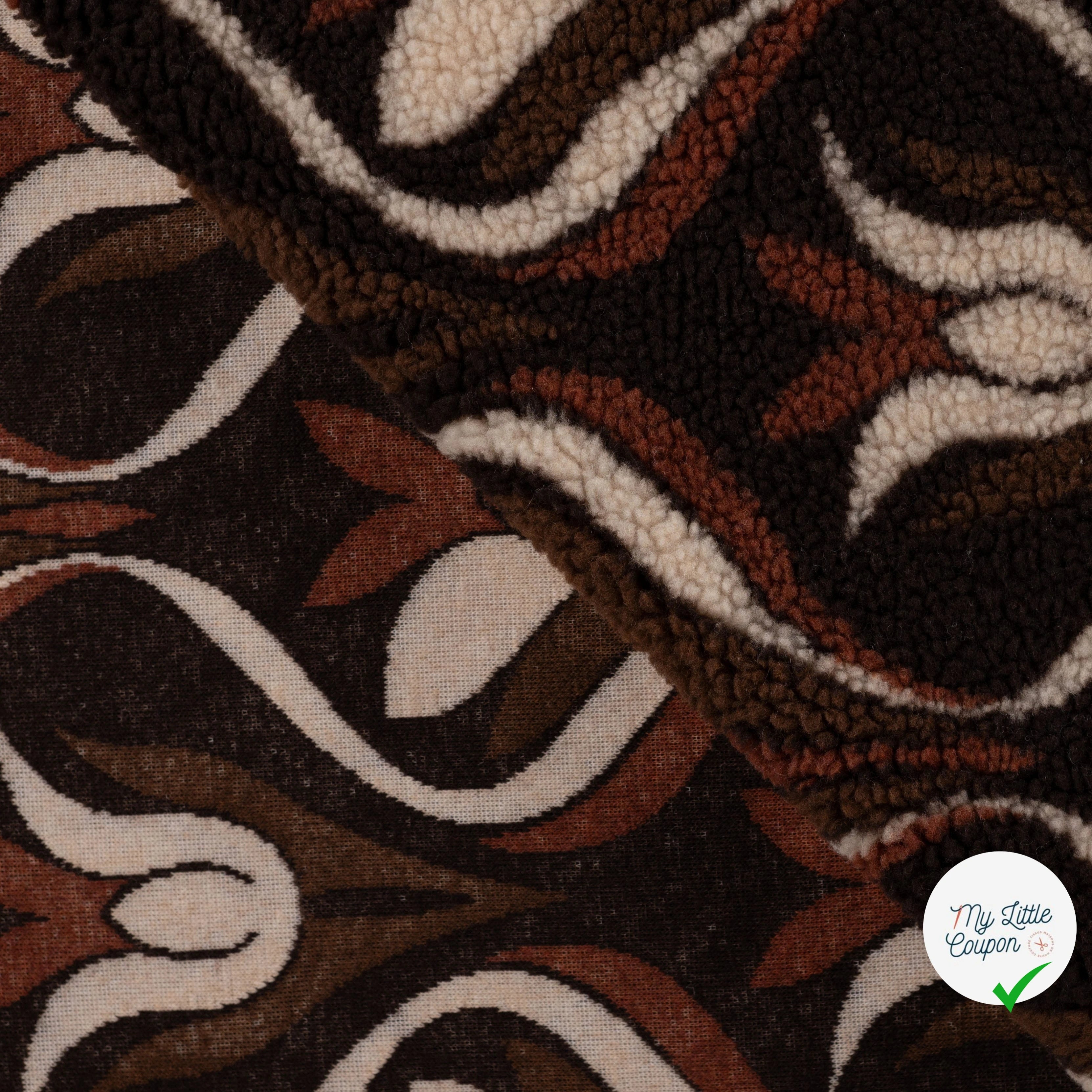 Teddy jacquard brun foncé - détail du motif tissé