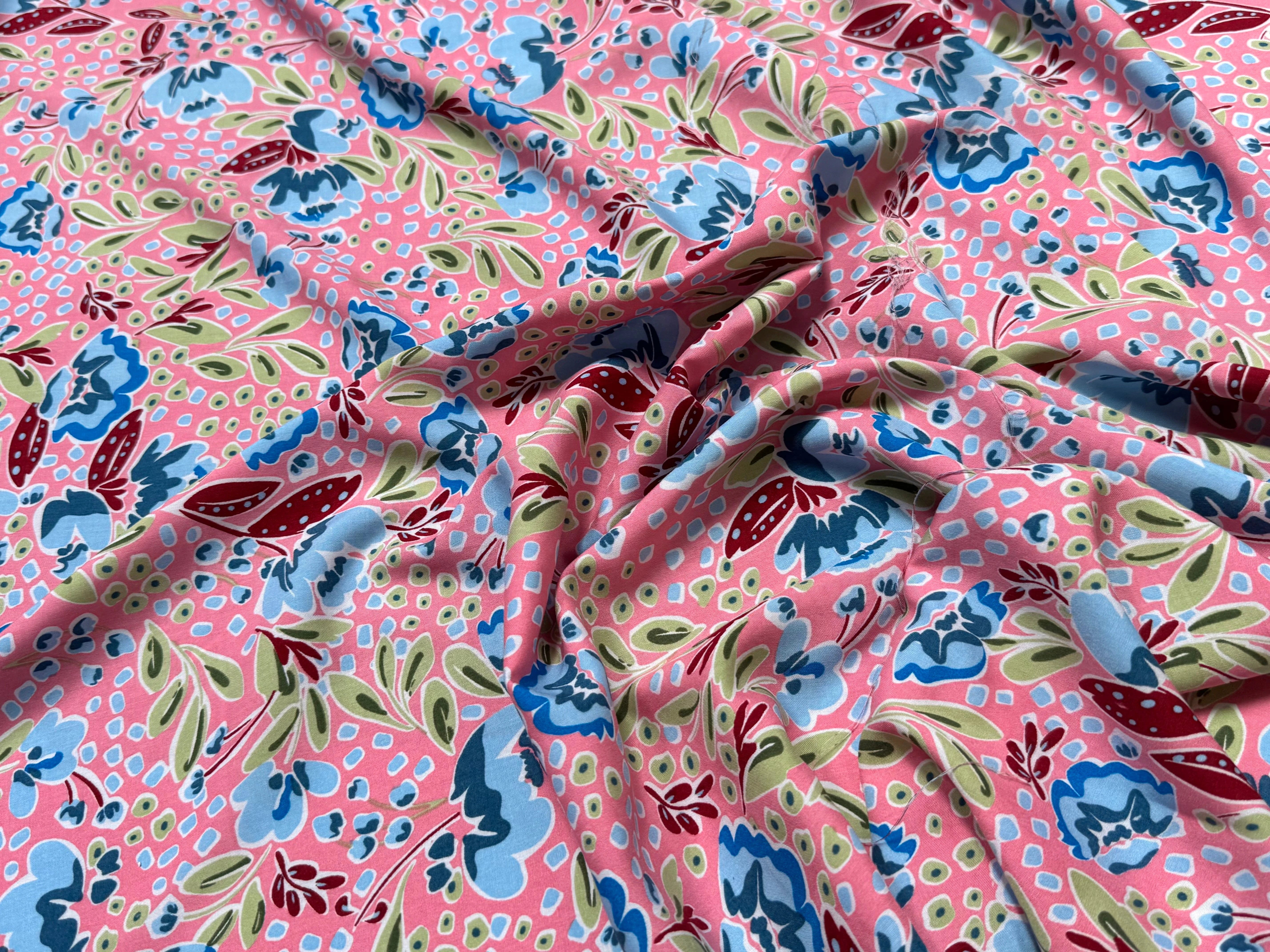 TISSU 100% VISCOSE IMPRIMÉ FEUILLAGES FOND ROSE - My Little Coupon